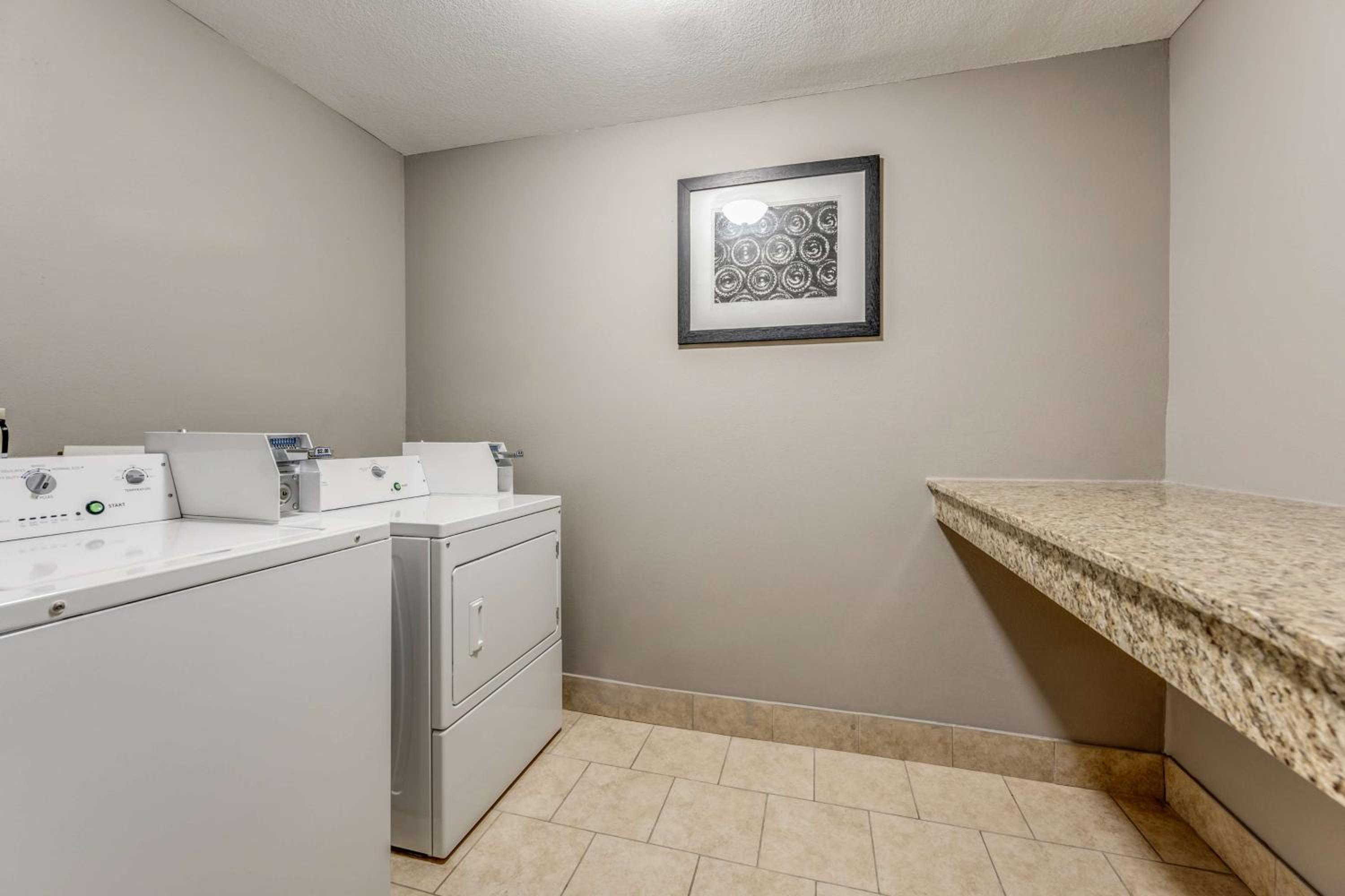 Huntsville Vacations - Best Western Huntsville - Property Image 4