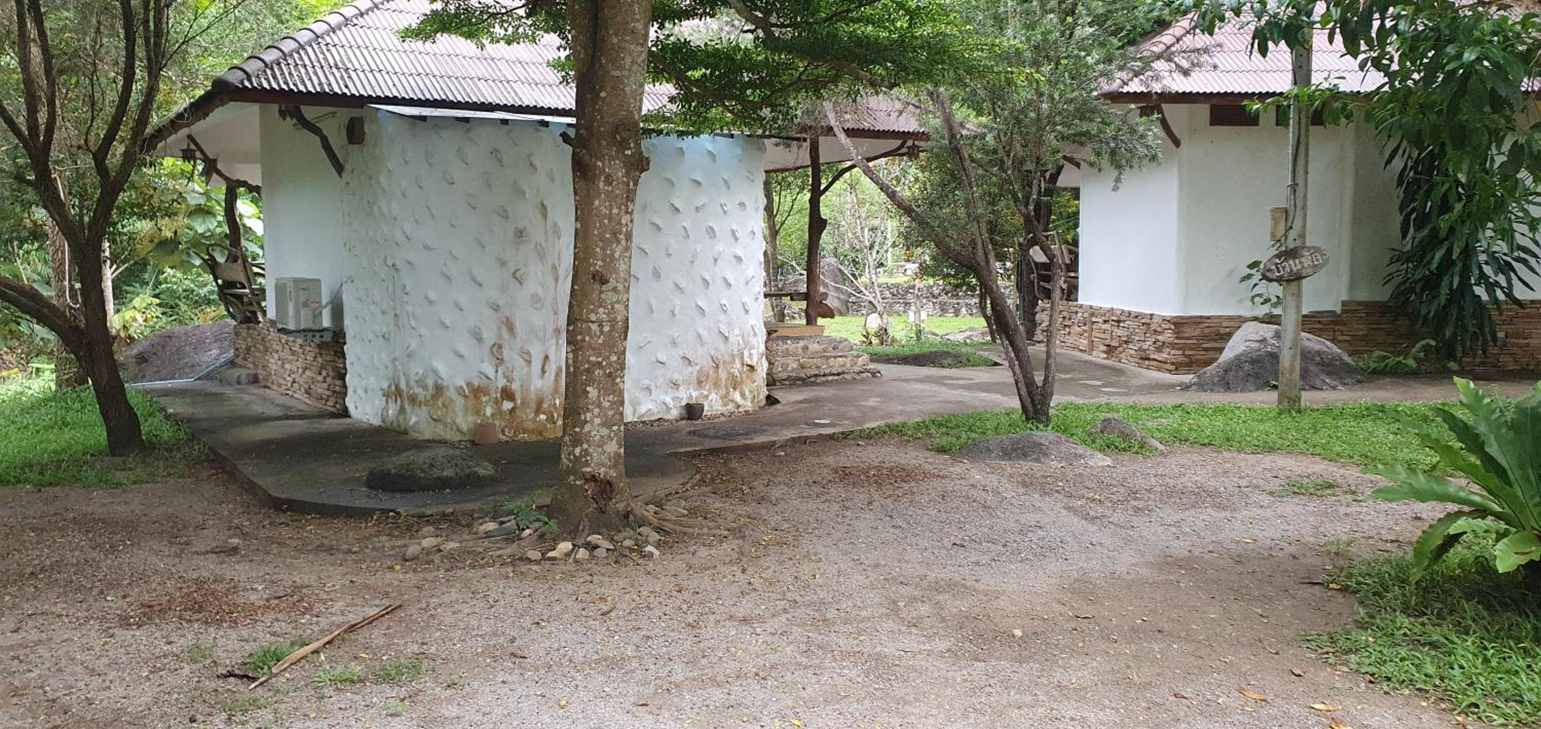 Lunda Orchid Resort