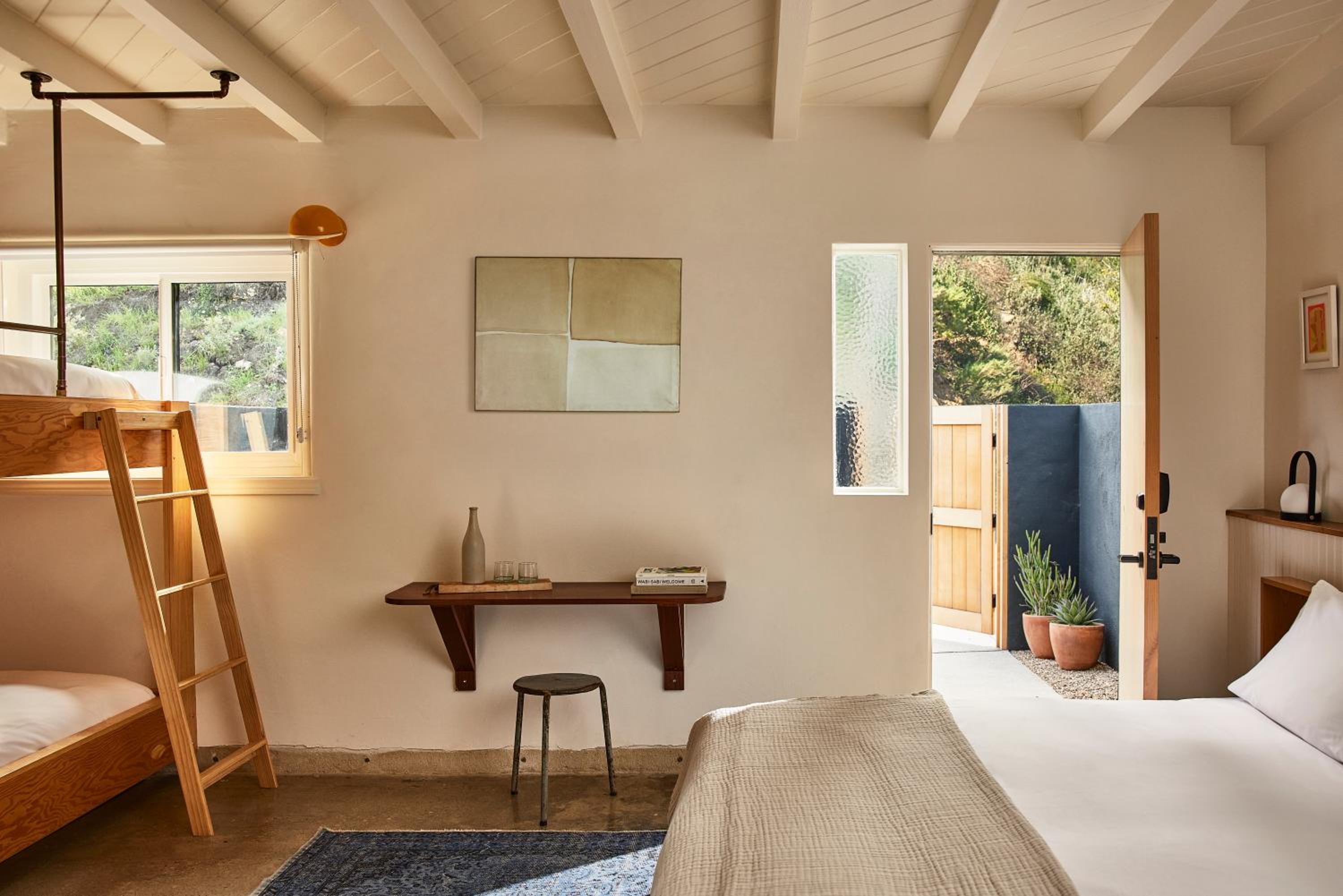 Hotel June Malibu - Property Image 22