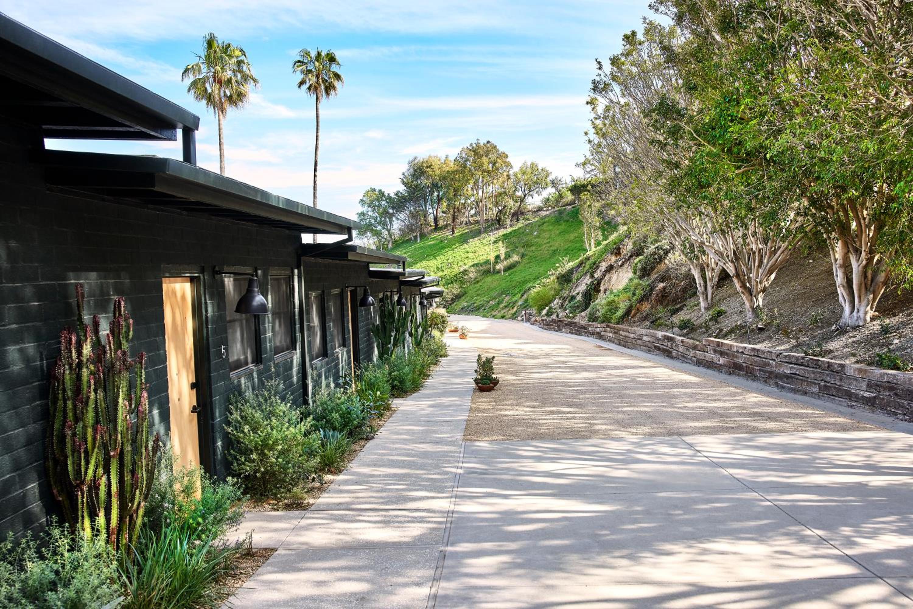 Hotel June Malibu - Property Image 2