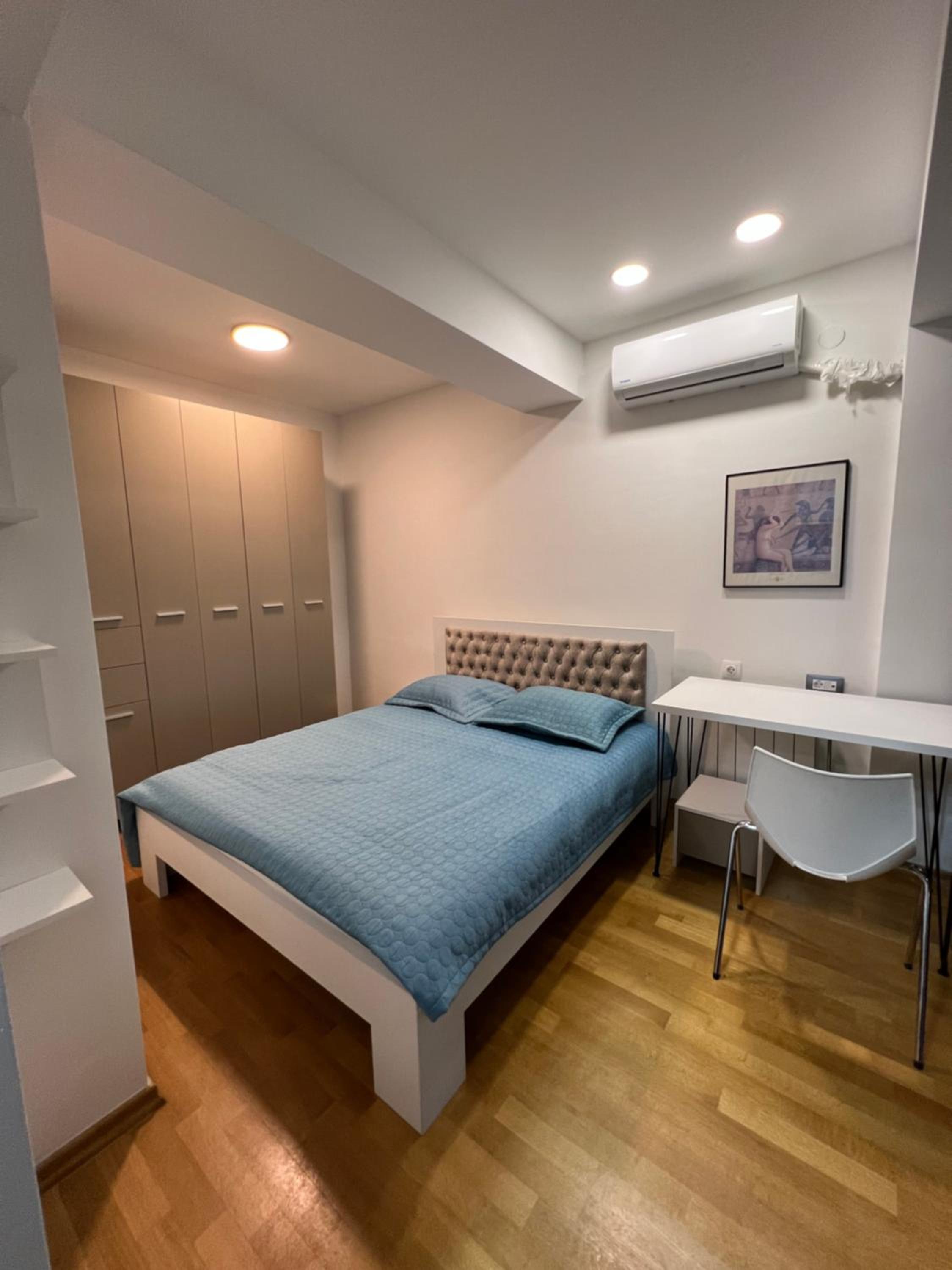 Stefan Apartment