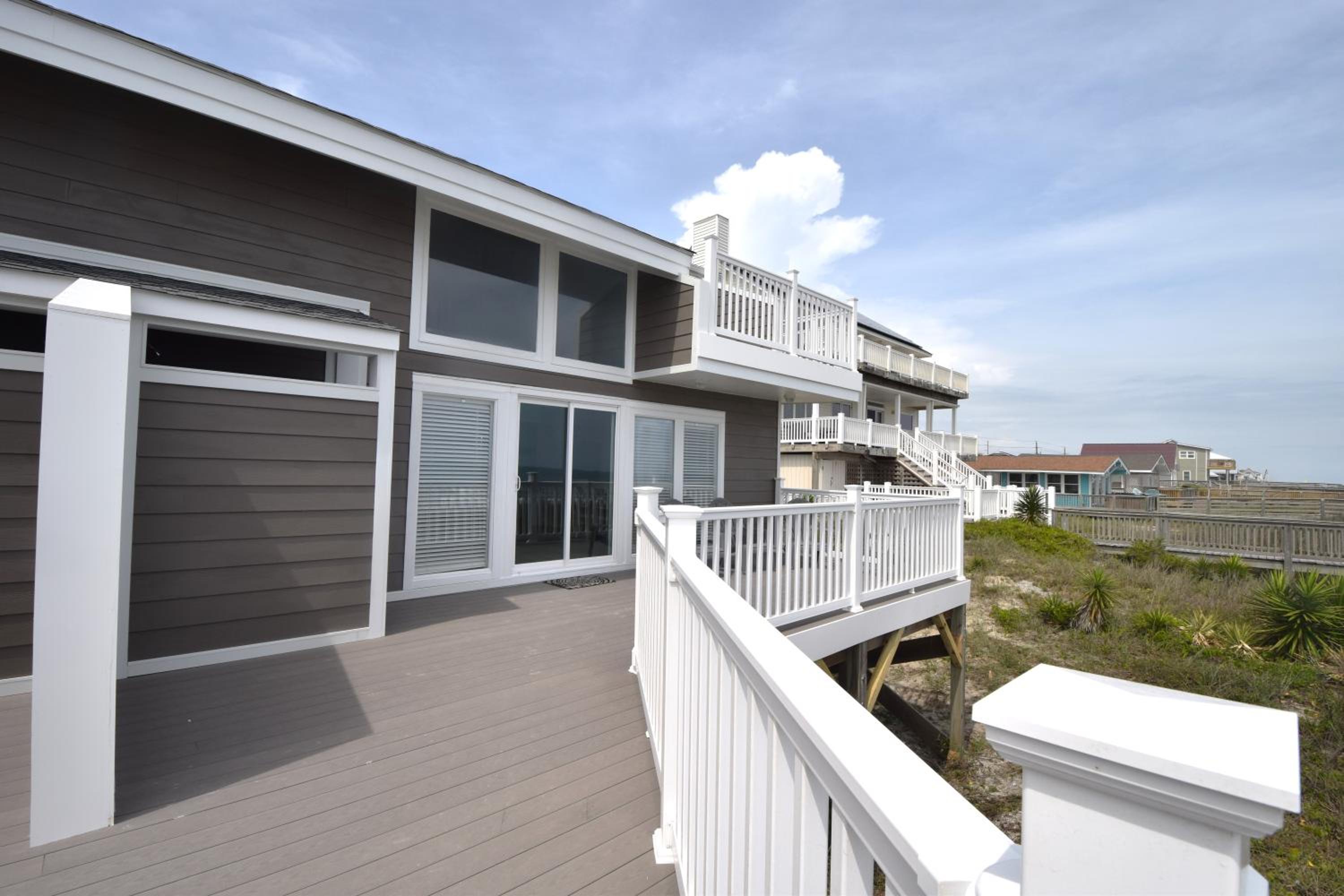 Oceanfront vacation home - EAST view 2