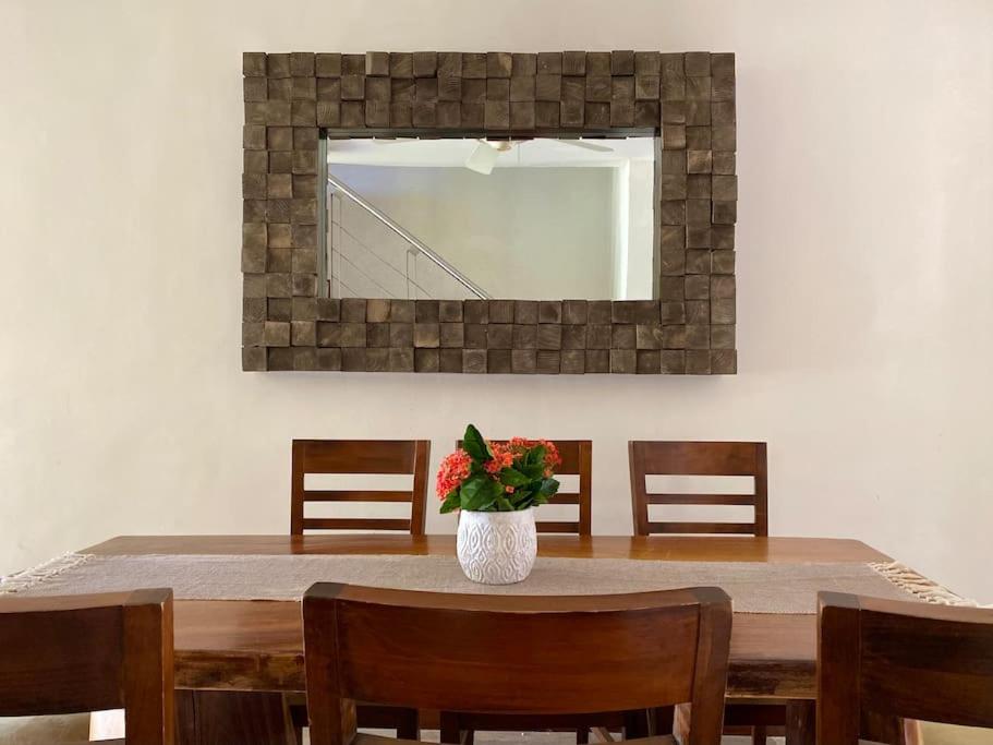 Mexican Lagoon front Villa by CASA PARAISO