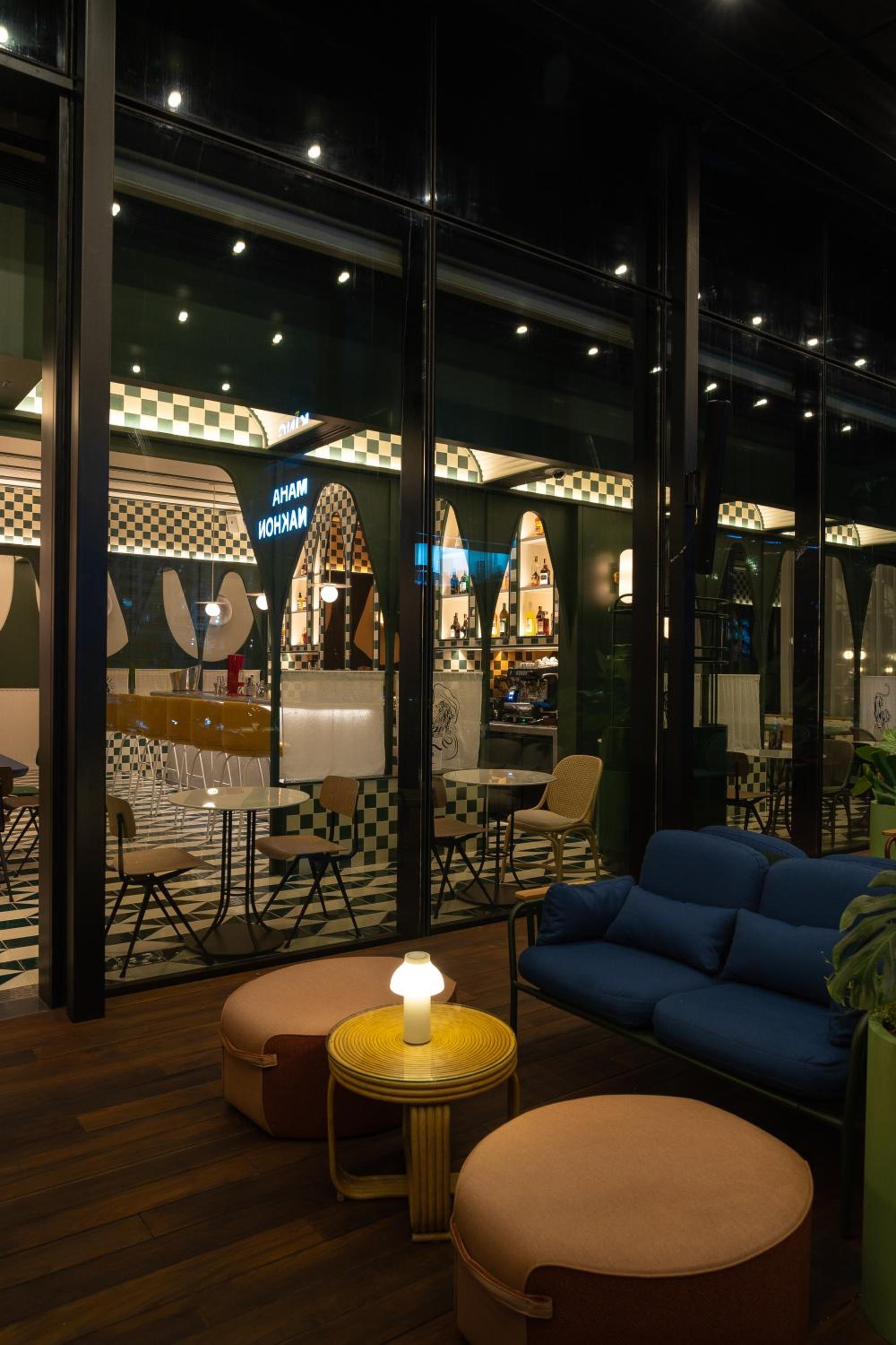 The Standard, Bangkok Mahanakhon 27