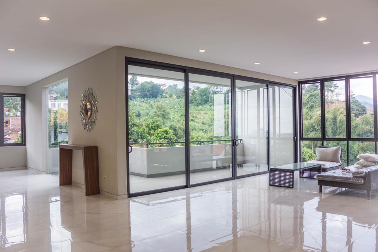 Villa Dago Pakar Bandung, Bandung - 14
