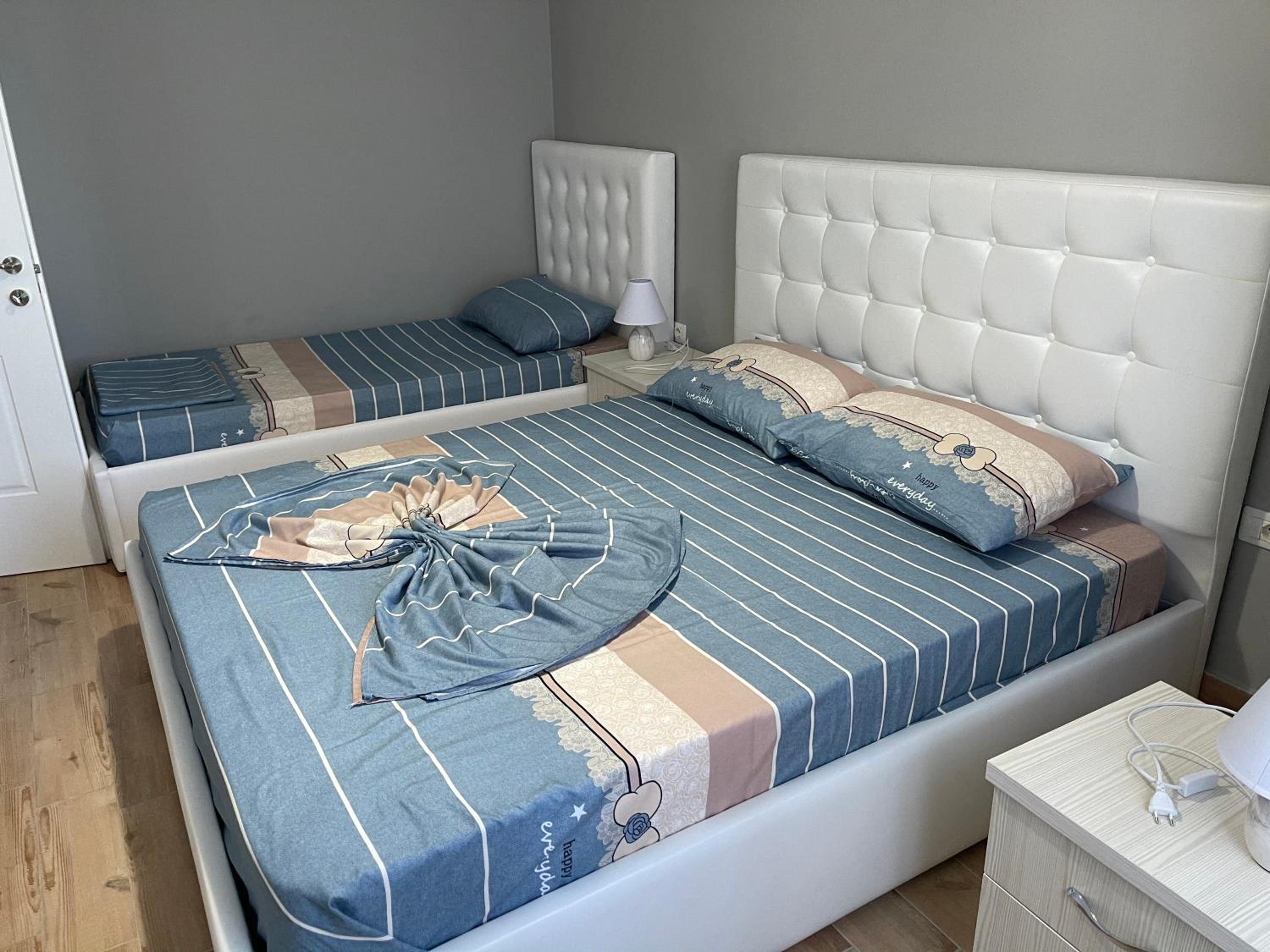 Armando Apartments