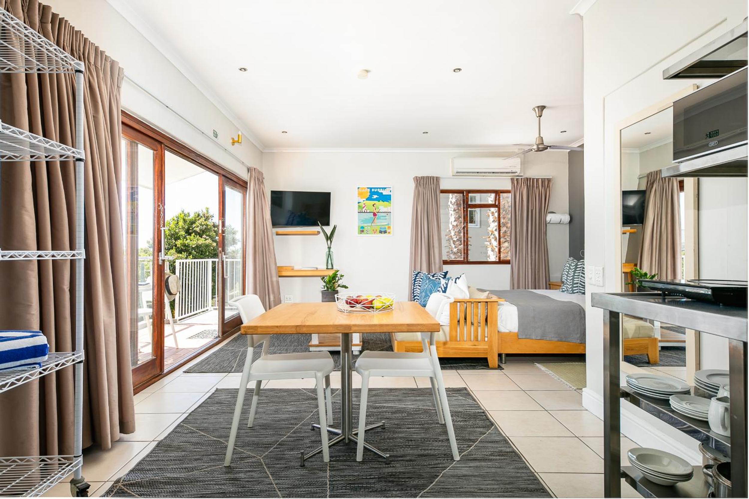Camps Bay Village - Beach Studios view 5