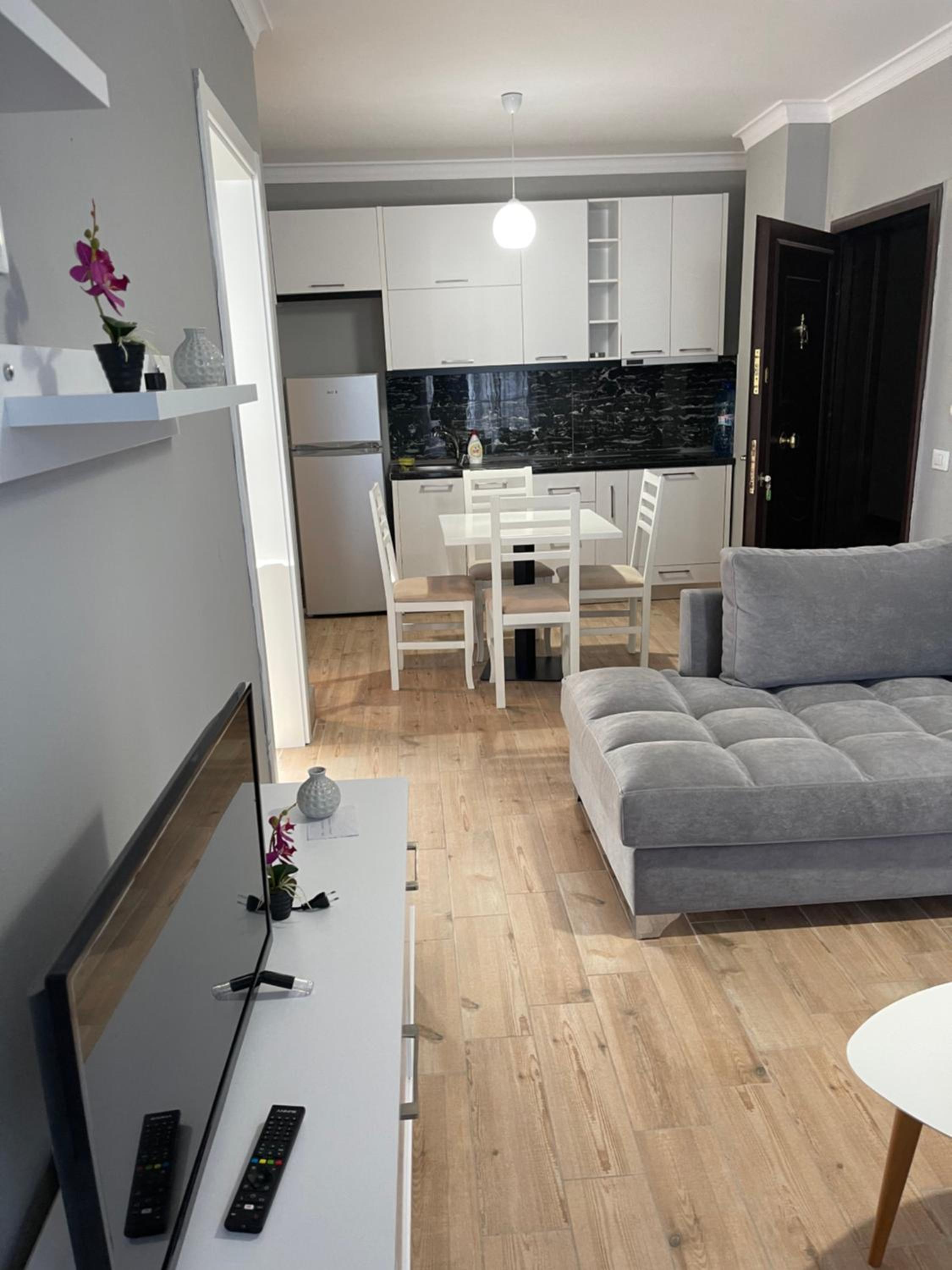 Armando Apartments