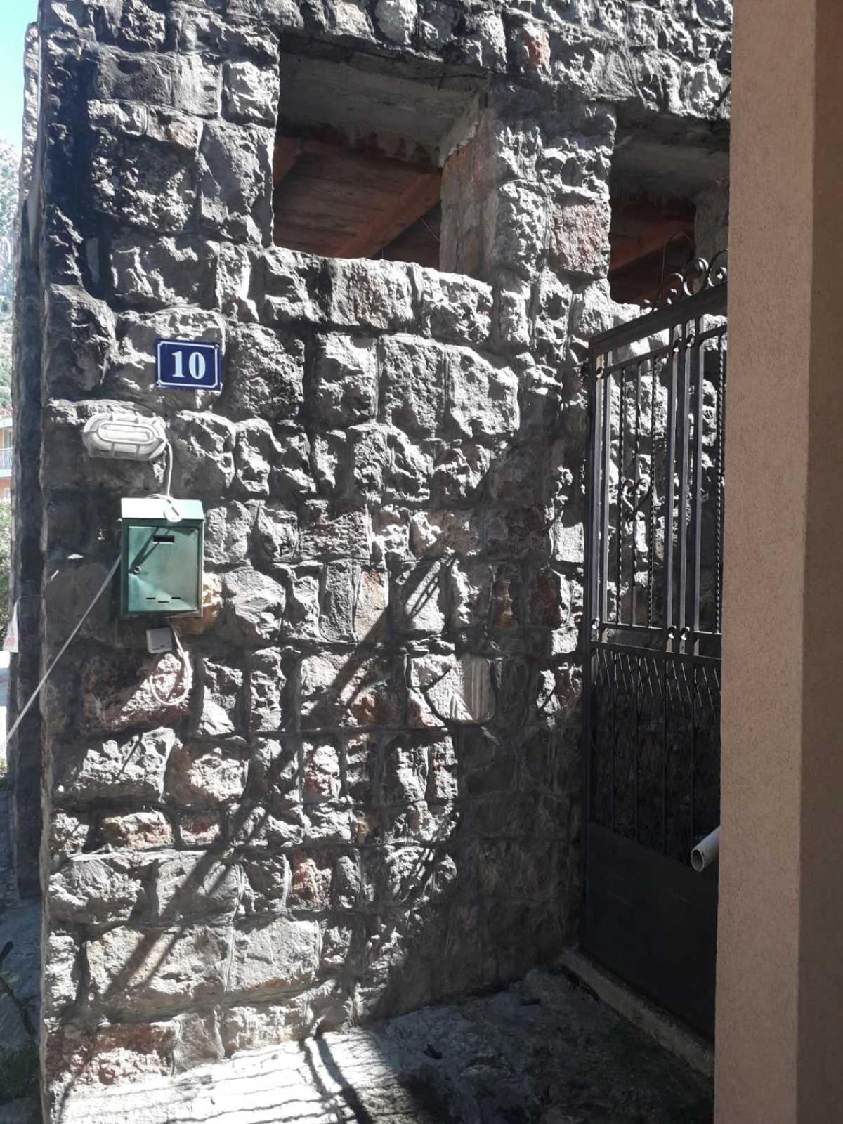 Apartments Markovic Sutomore