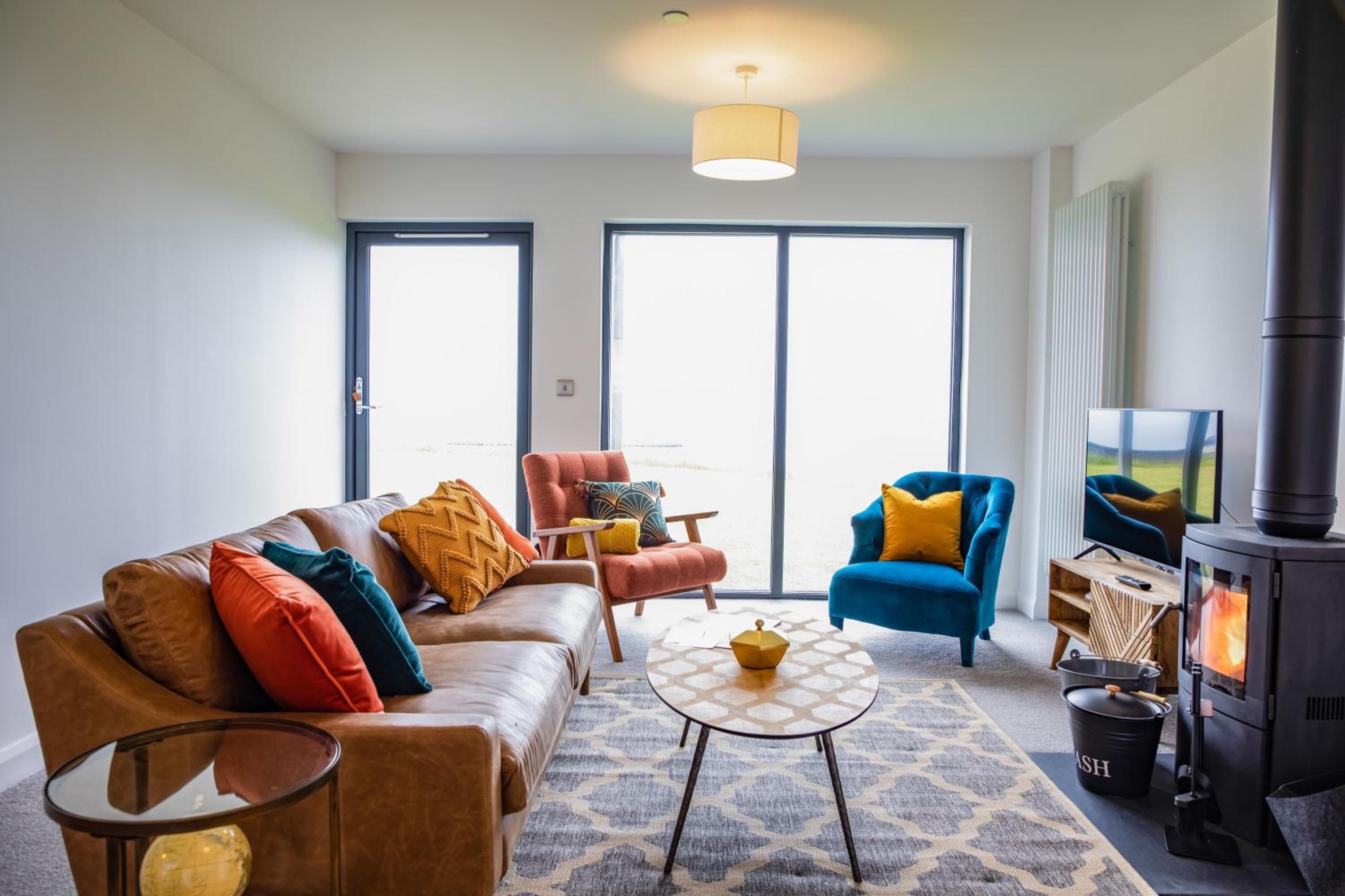 Residence 3 by Together Travel - Luxury 2-Bed Ground Floor Apartment view 4