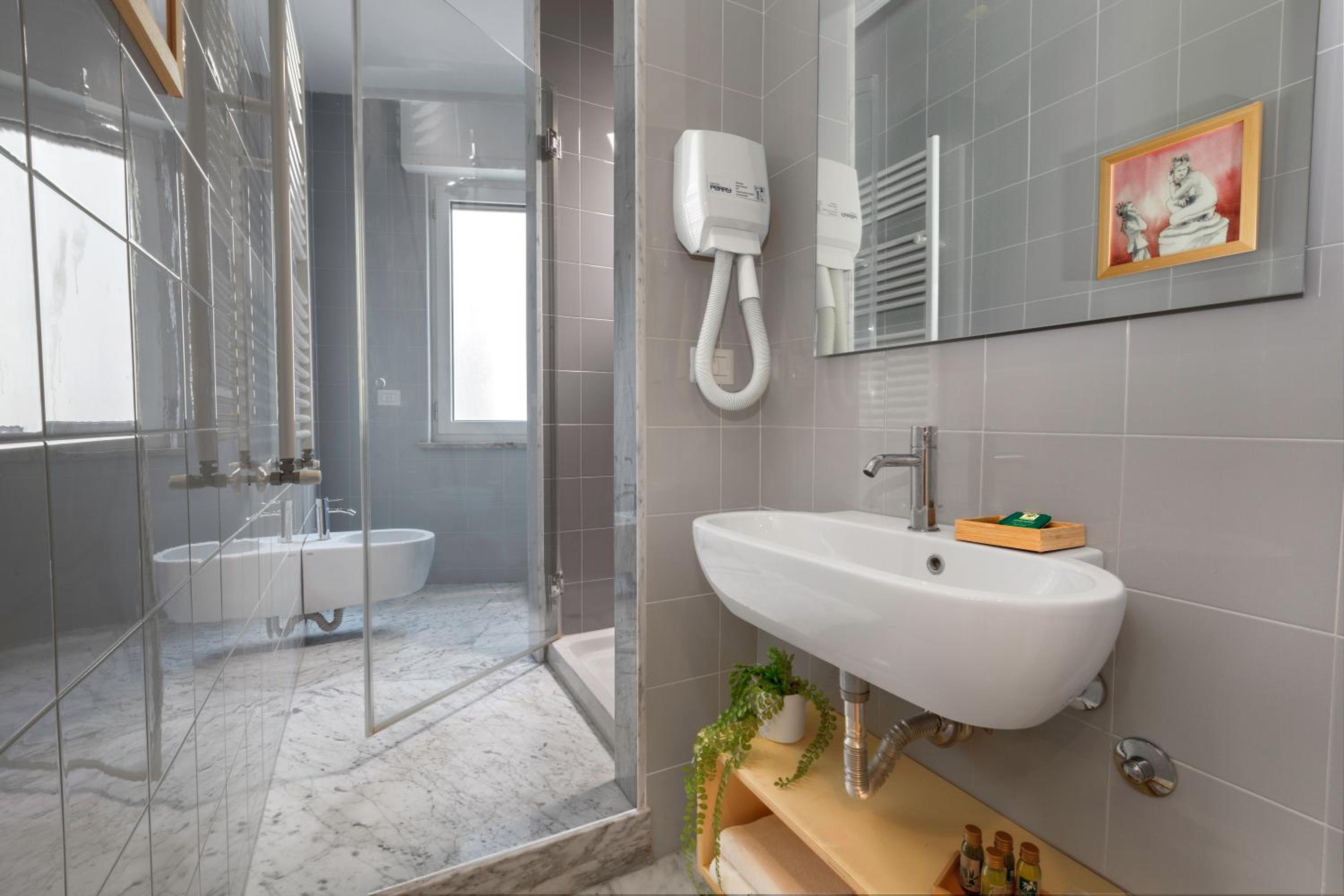 Vivaldo Suite Piazza dei Martiri - Guest House