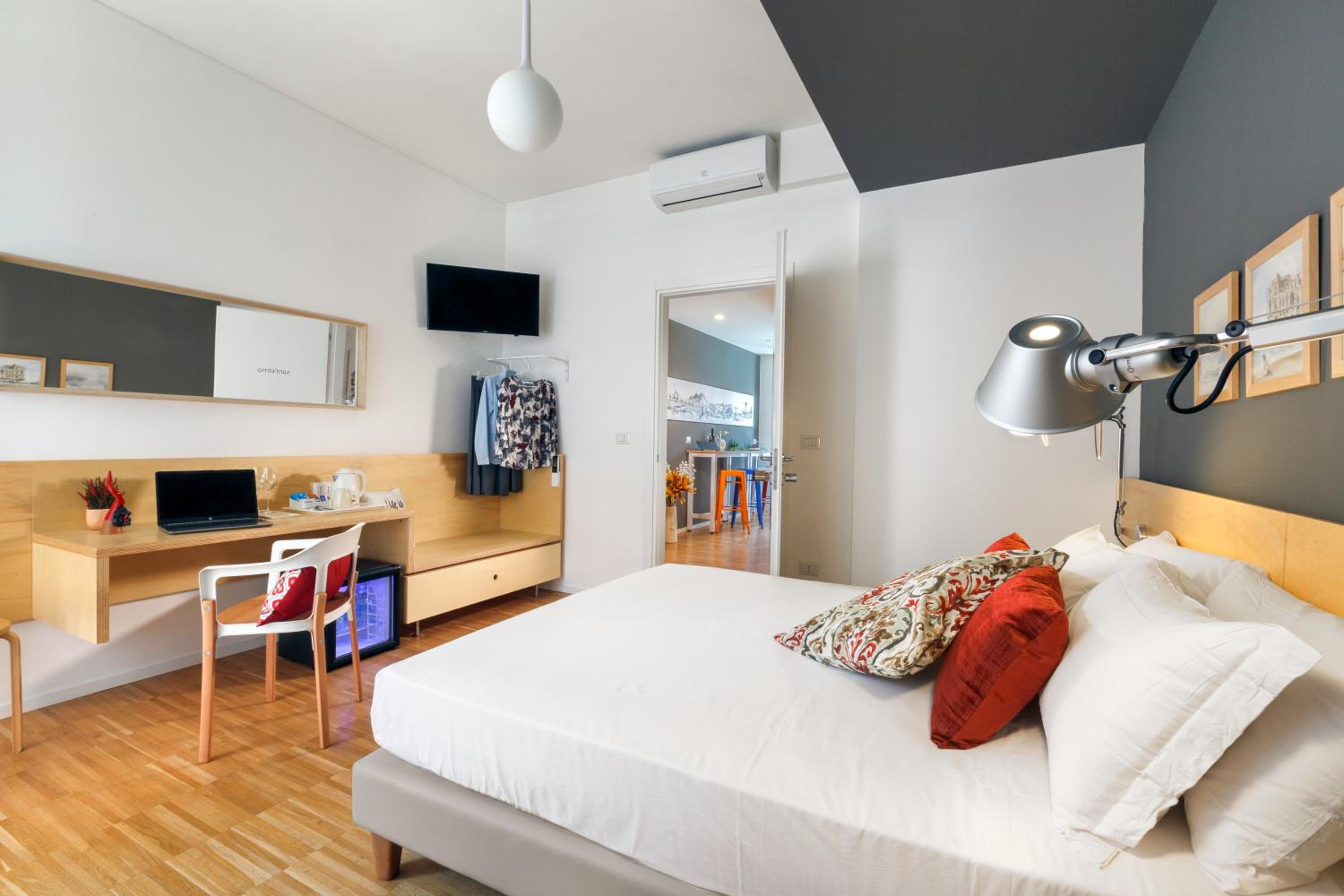 Vivaldo Suite Piazza dei Martiri - Guest House