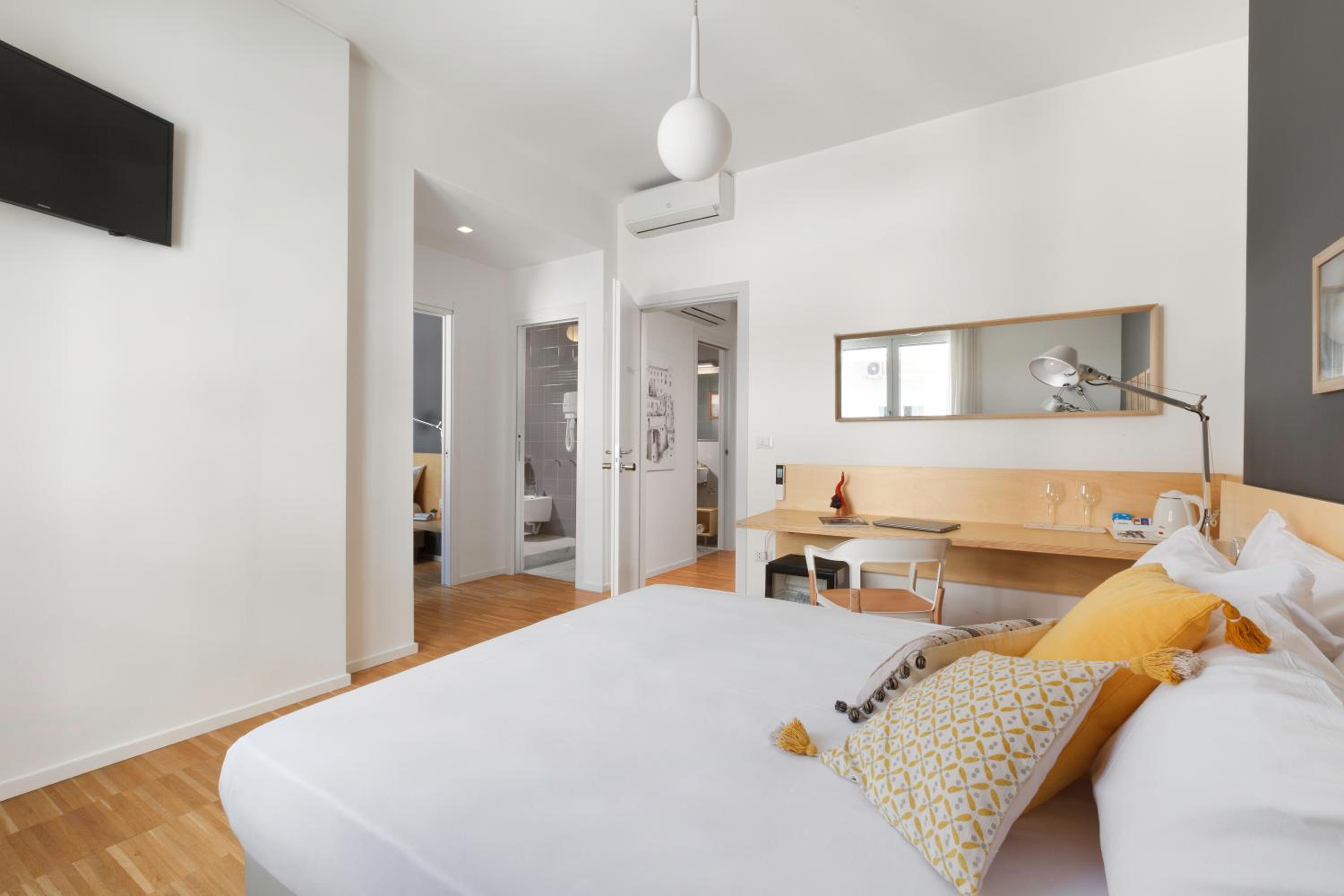 Vivaldo Suite Piazza dei Martiri - Guest House