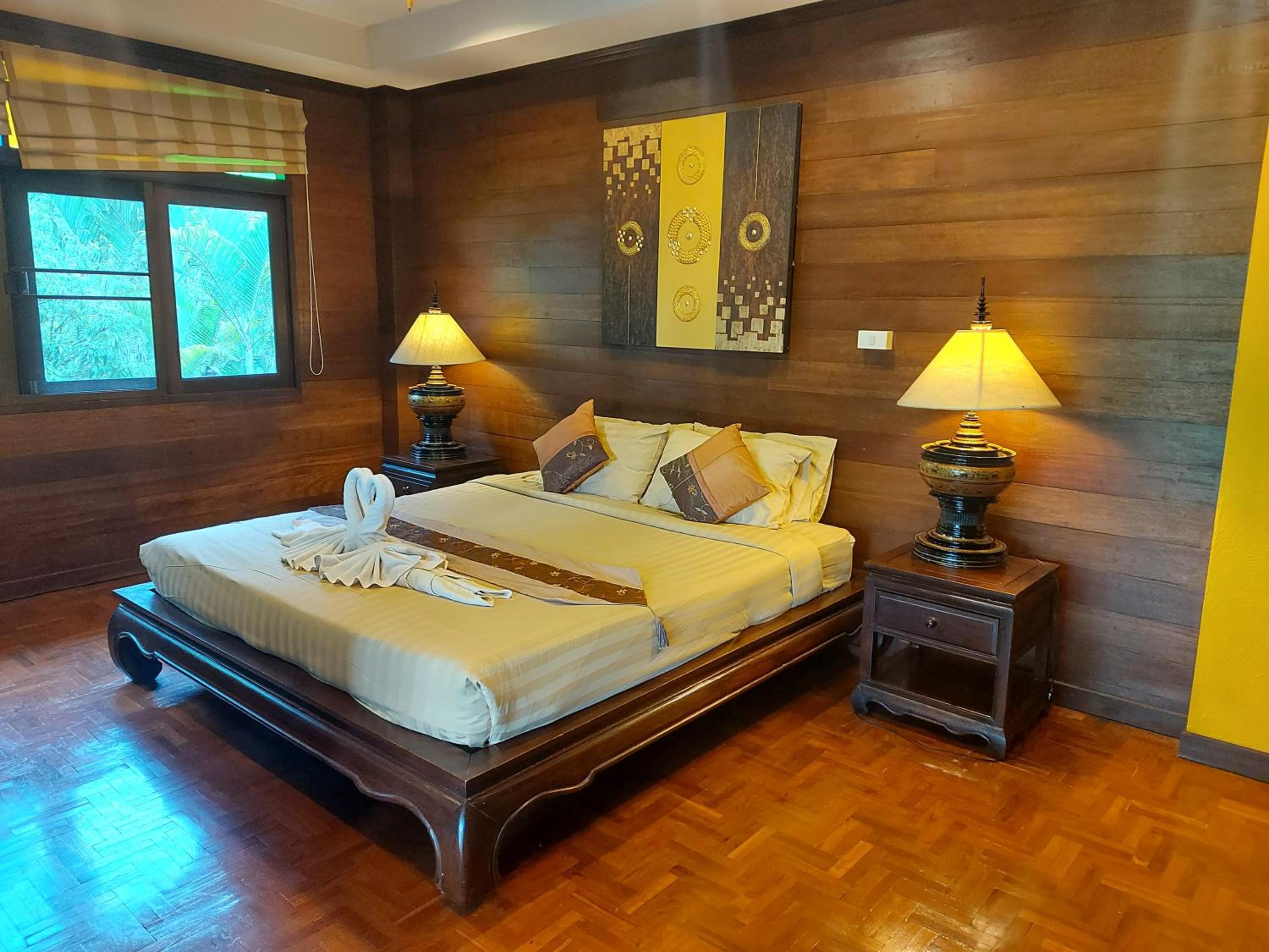 Baan Chai Thung Resort