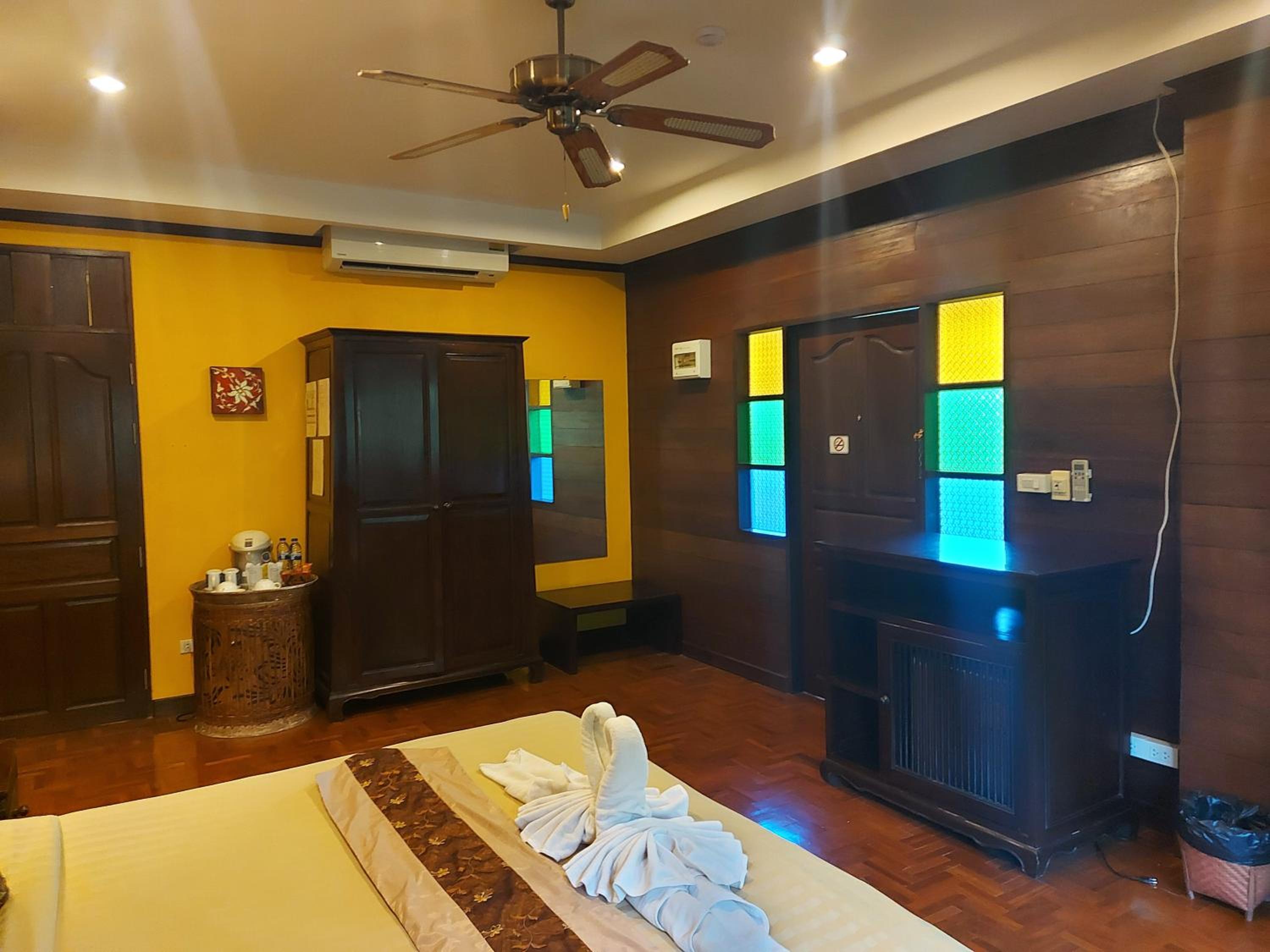 Baan Chai Thung Resort