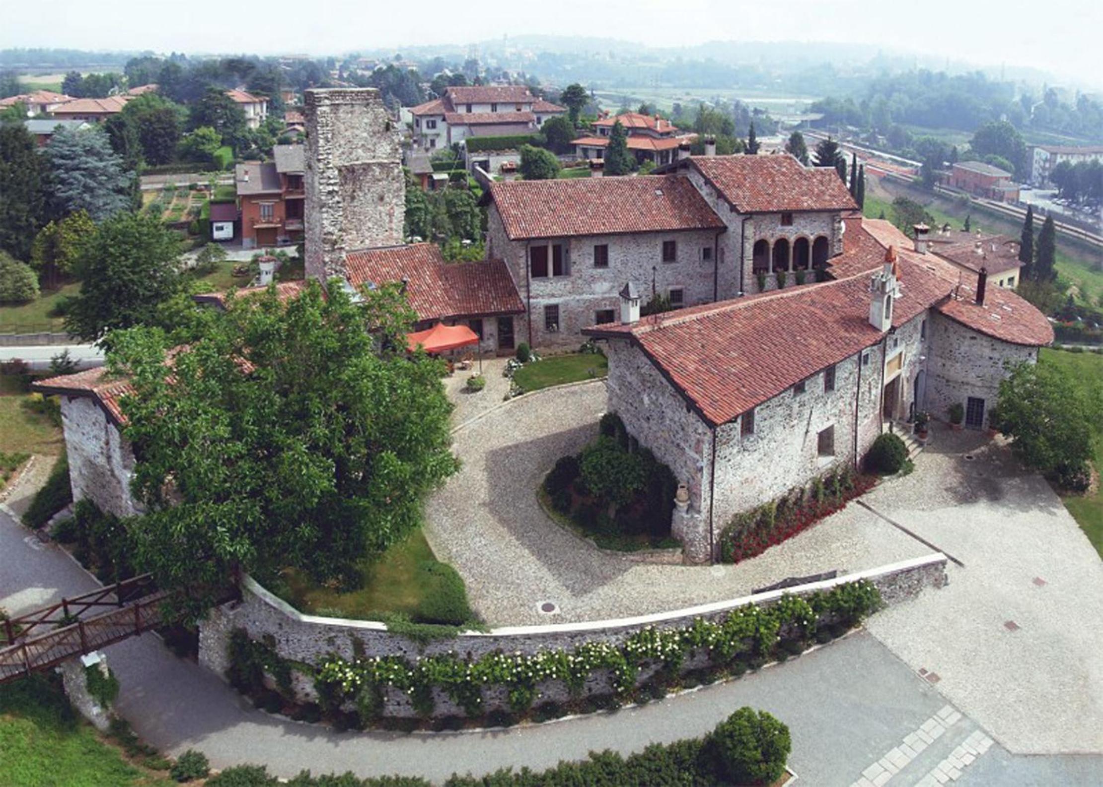 Castello di Cernusco Lombardone