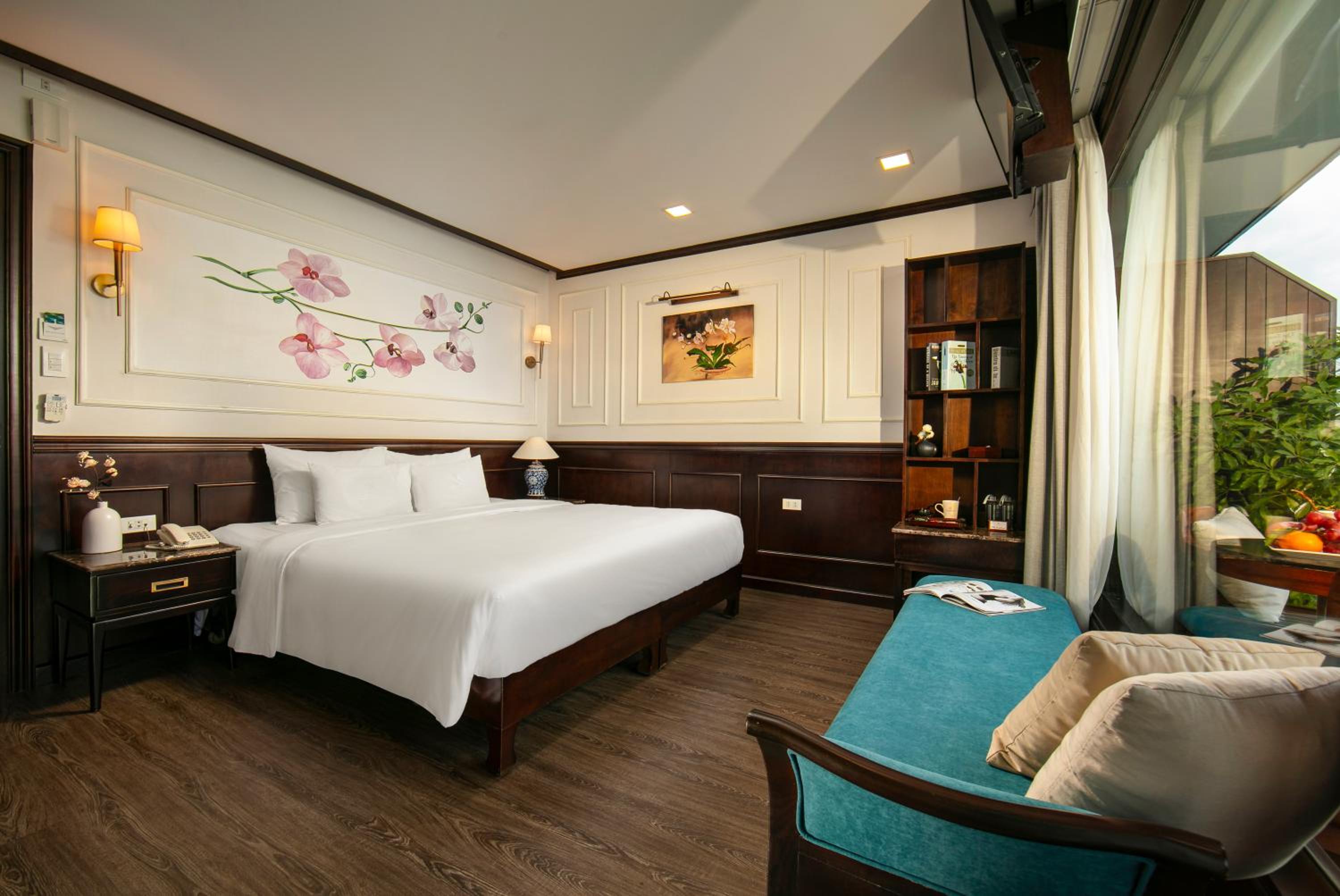 Orchid Trendy Cruise