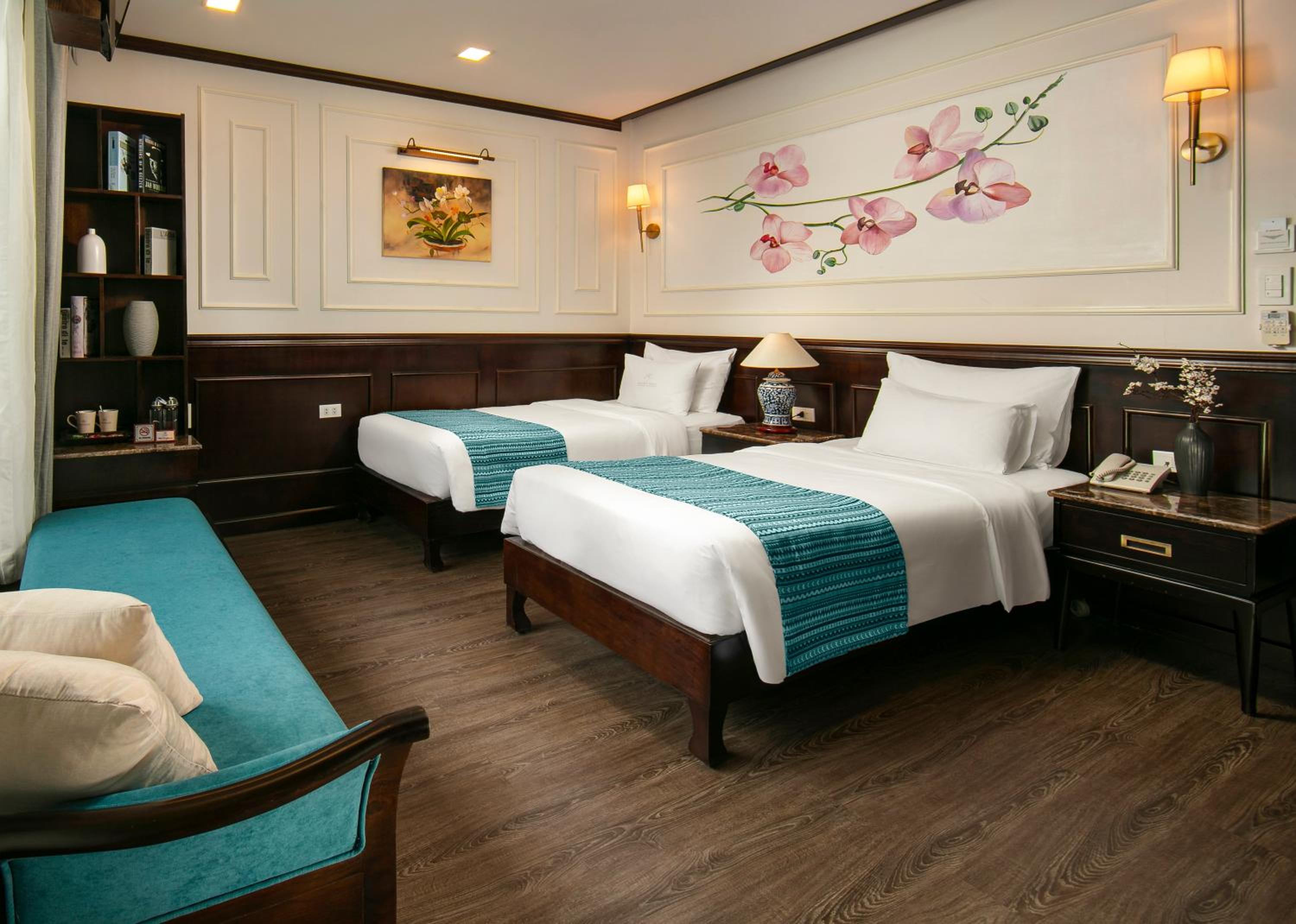 Orchid Trendy Cruise