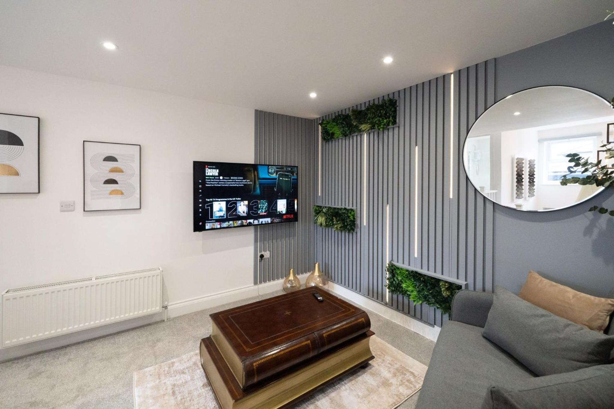 Royal Tunbridge Wells Vacations - House Of Cards - Property Image 4