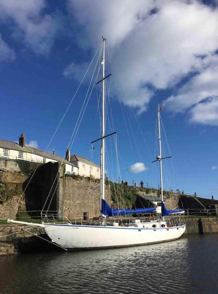 Stunning Yacht Sea Lion in Charlestown Harbour, Cornwall view 3