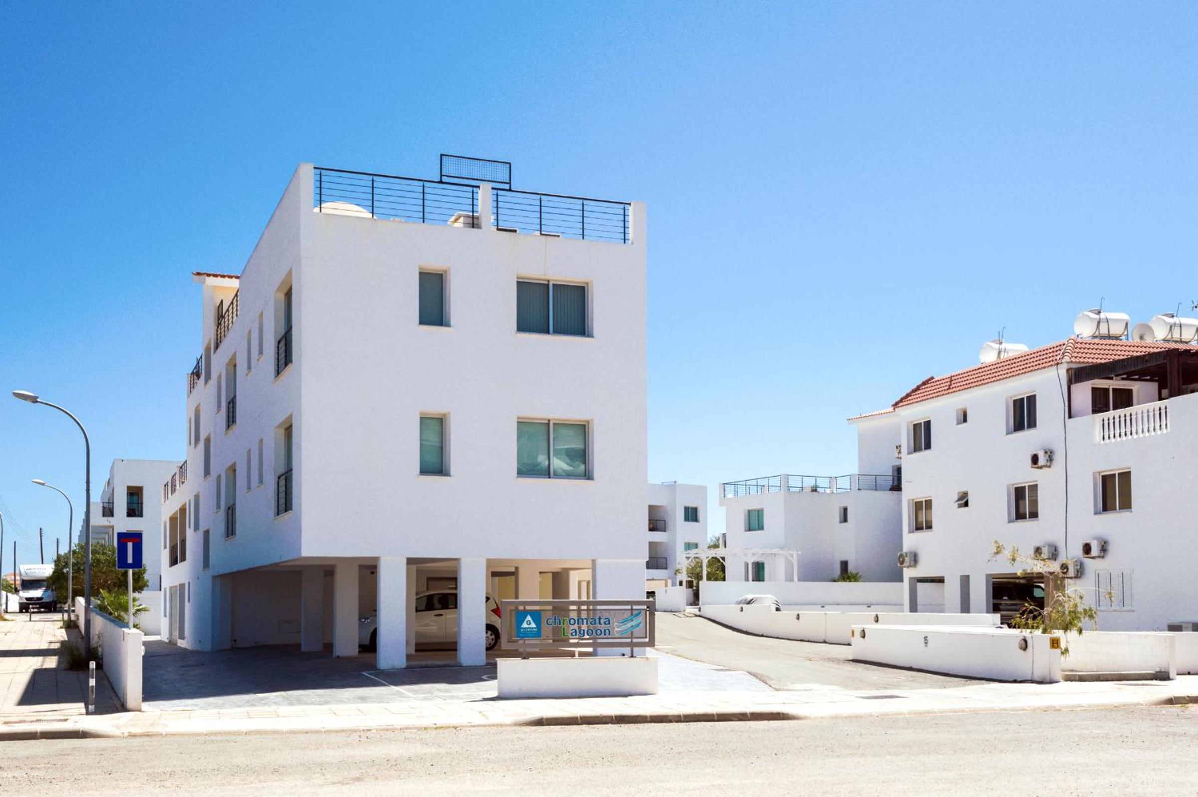SEABREEZE APARTMENT 200m away from the sea