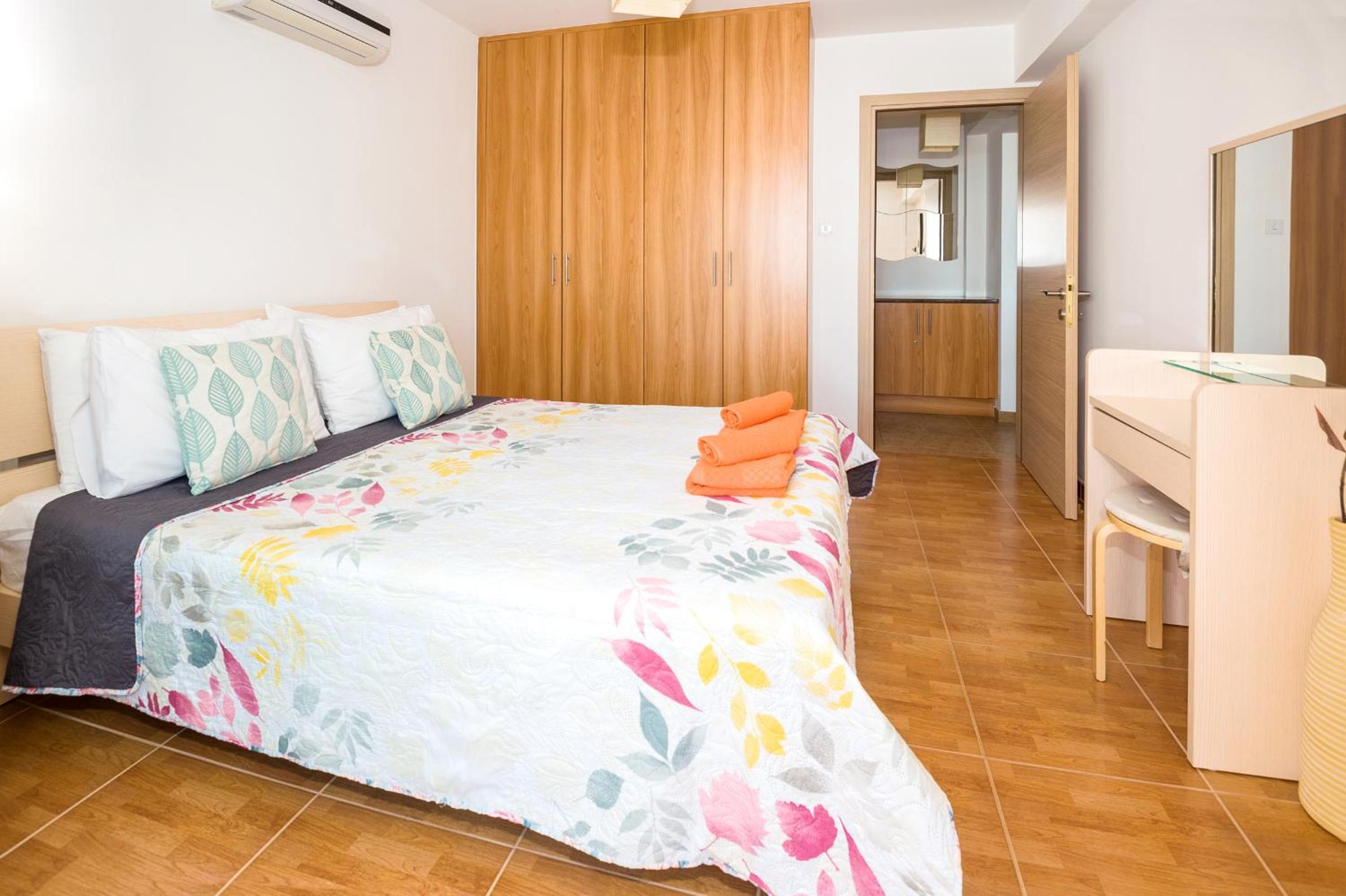 SEABREEZE APARTMENT 200m away from the sea