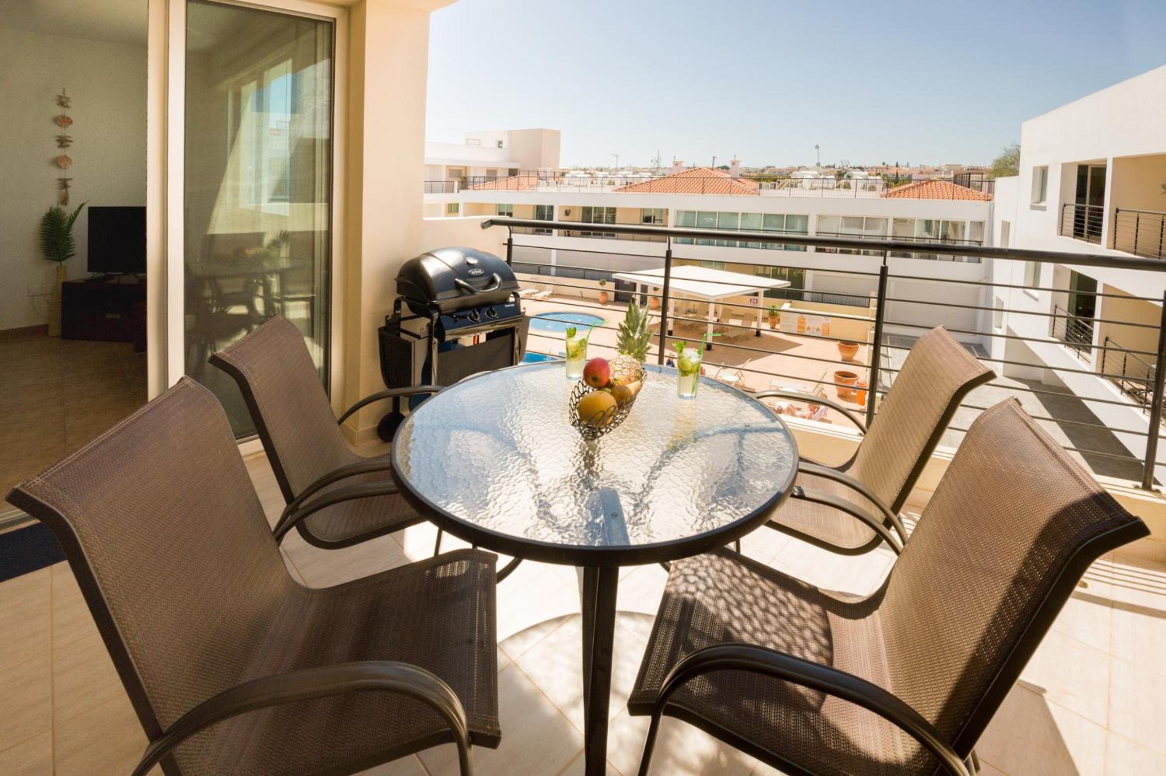 SEABREEZE APARTMENT 200m away from the sea