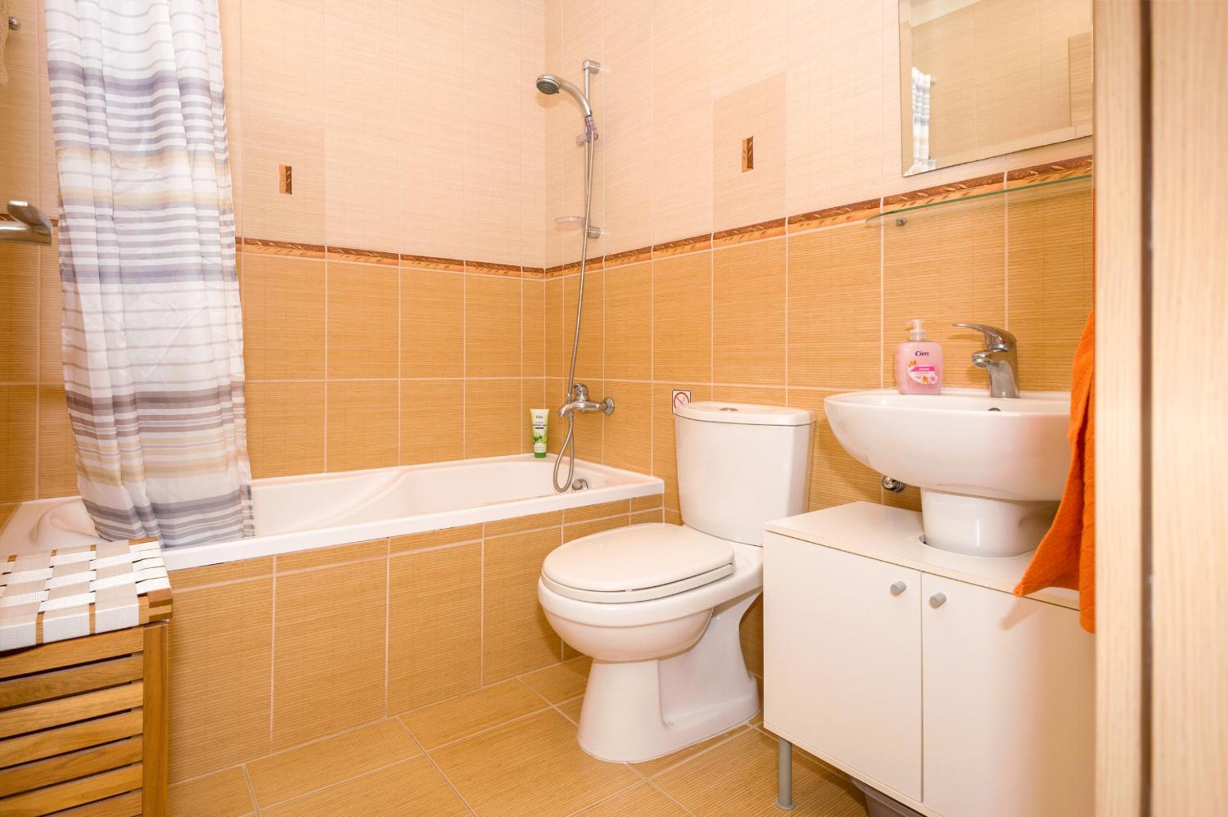 SEABREEZE APARTMENT 200m away from the sea