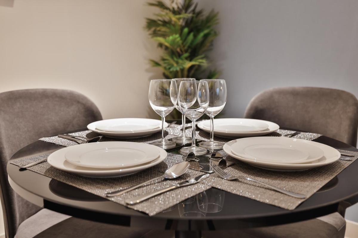 Luxury Apartments Business Bay Gym-Pool-Parking by Sojo Stay