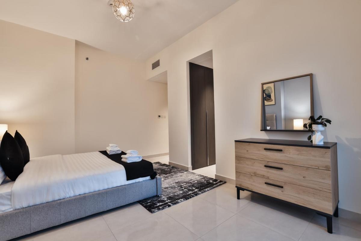 Luxury Apartments Business Bay Gym-Pool-Parking by Sojo Stay
