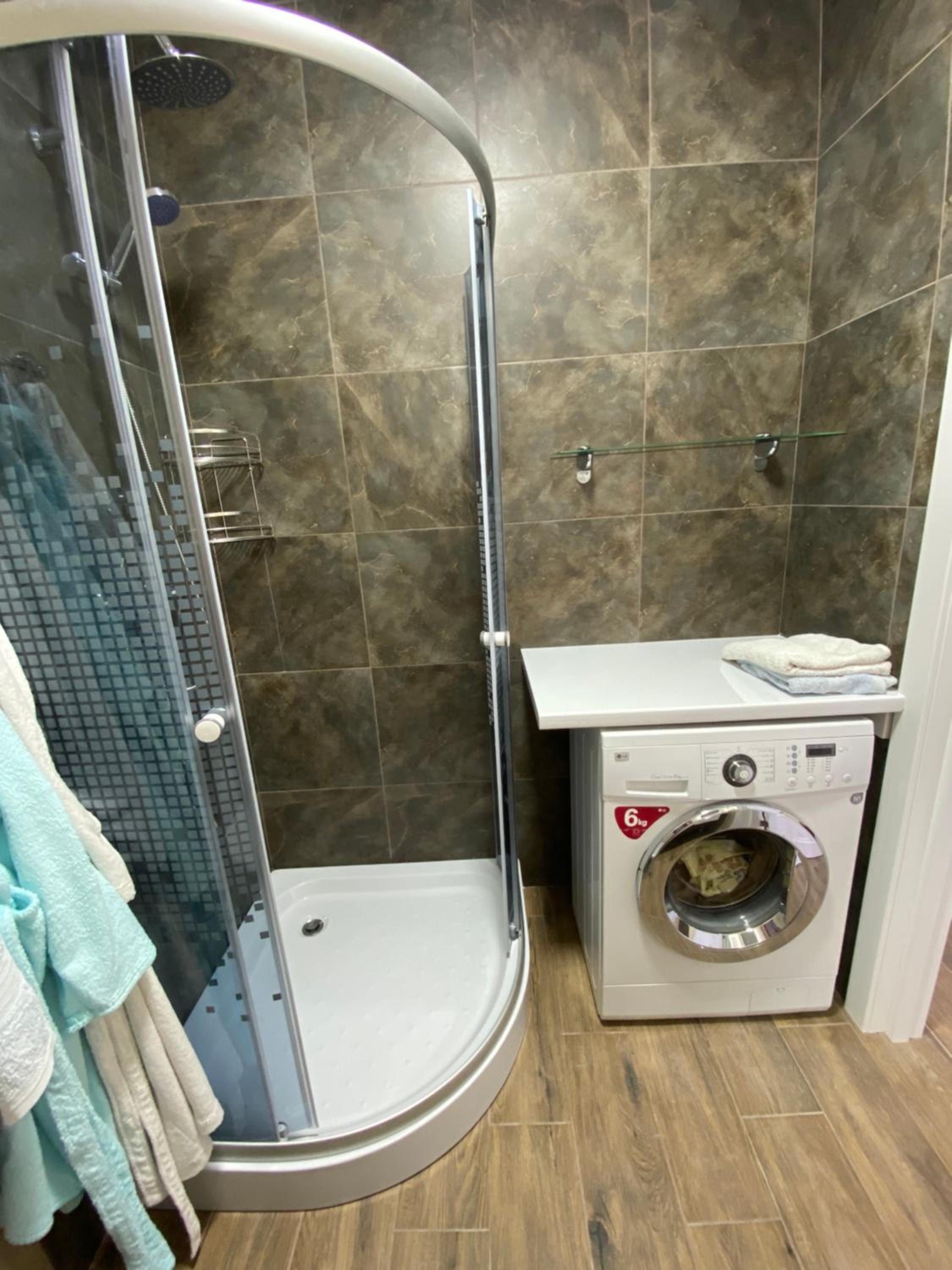 Photo 18
