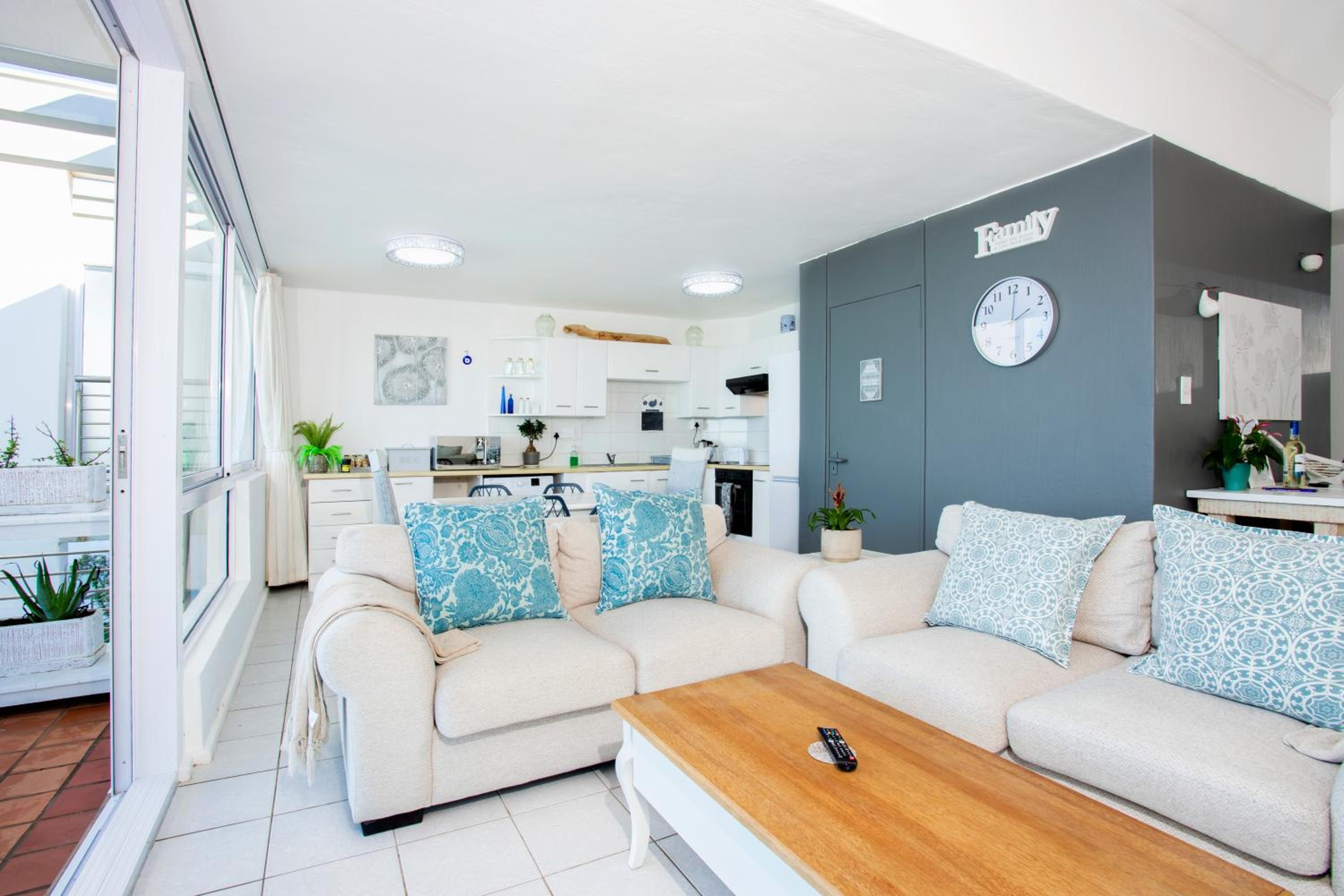 Ocean Blue at Chakas Cove, Beachfront Apartment view 4