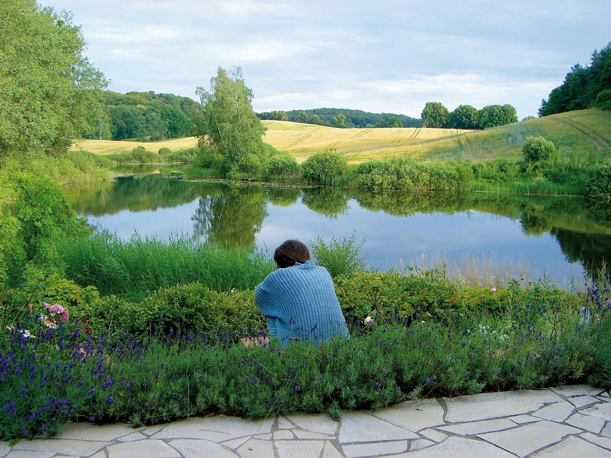 Villa am Trumpf - Design-Appartements im Naturgarten am See view 2