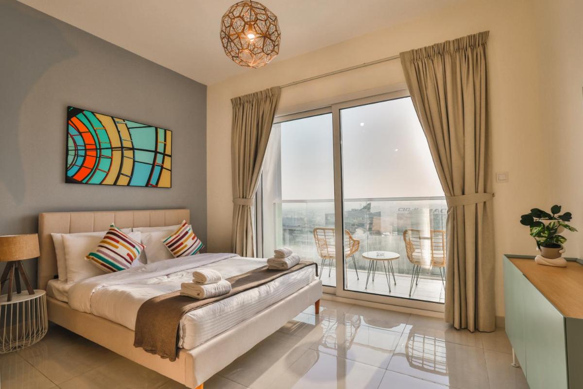 Luxury Apartments Business Bay Gym-Pool-Parking by Sojo Stay