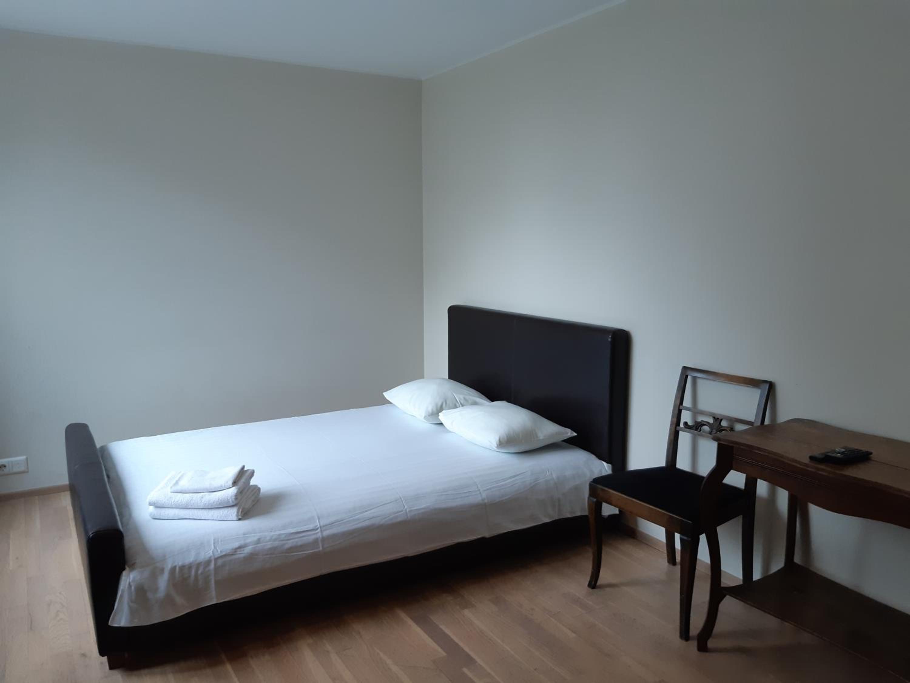 Aisa Street apartments