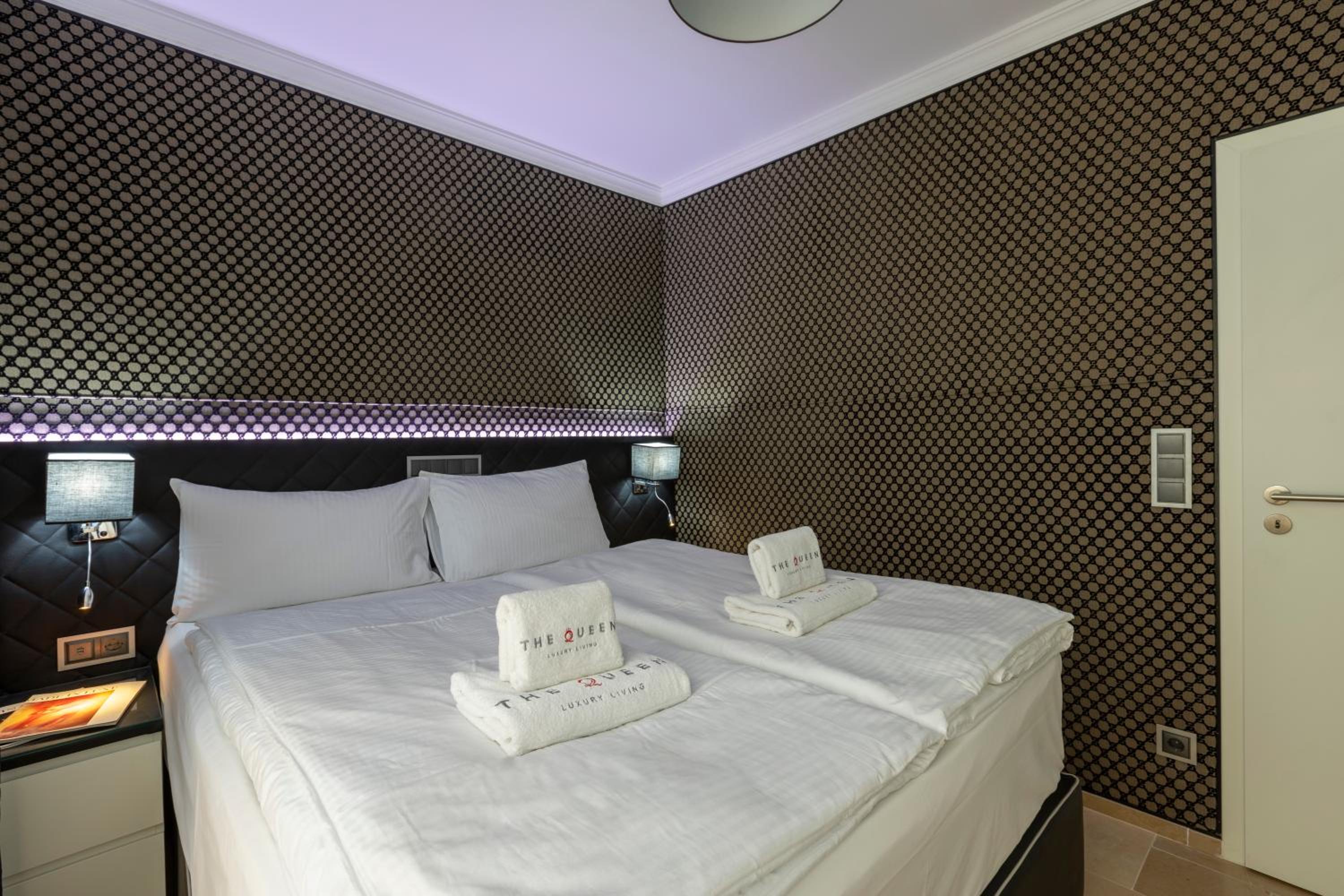 The Queen Luxury Apartments - Villa Medici
