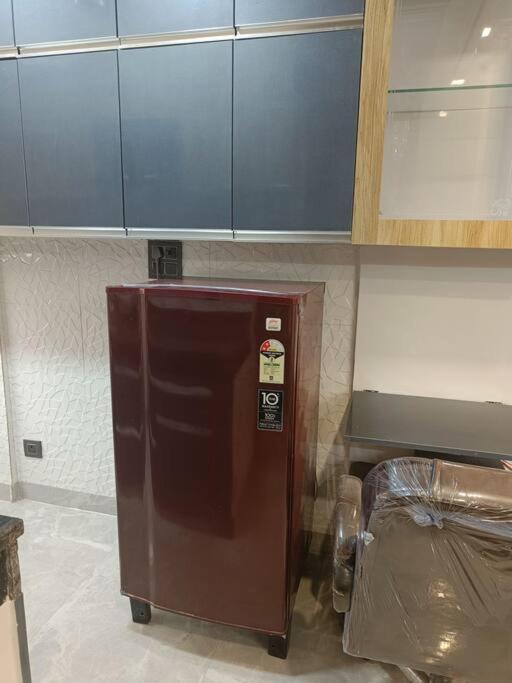 BnBBuddy Superb Furnished Studio Apartment 720 in West Delhi view 5