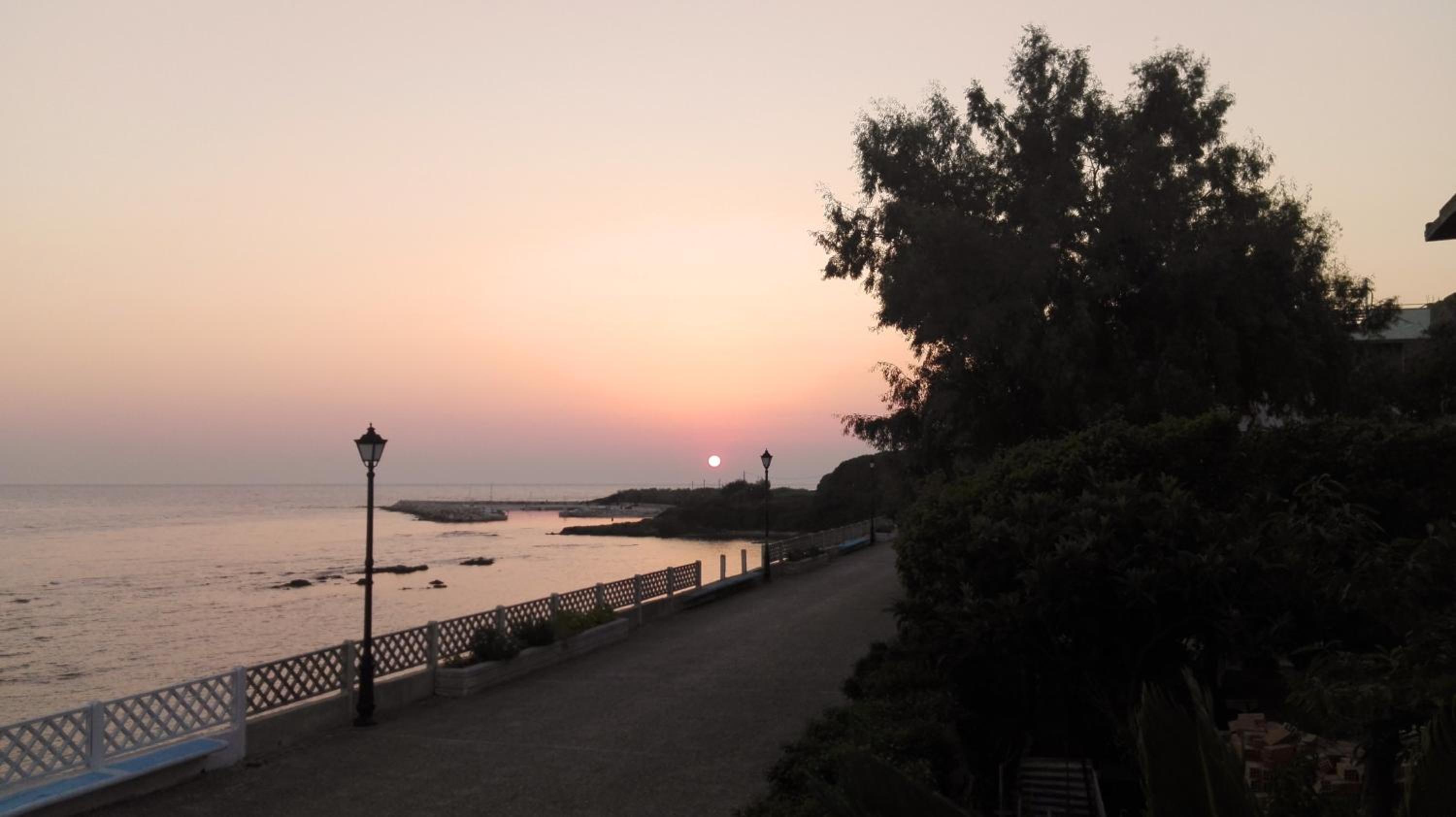 IONIAN BLUE SUITE photo 5