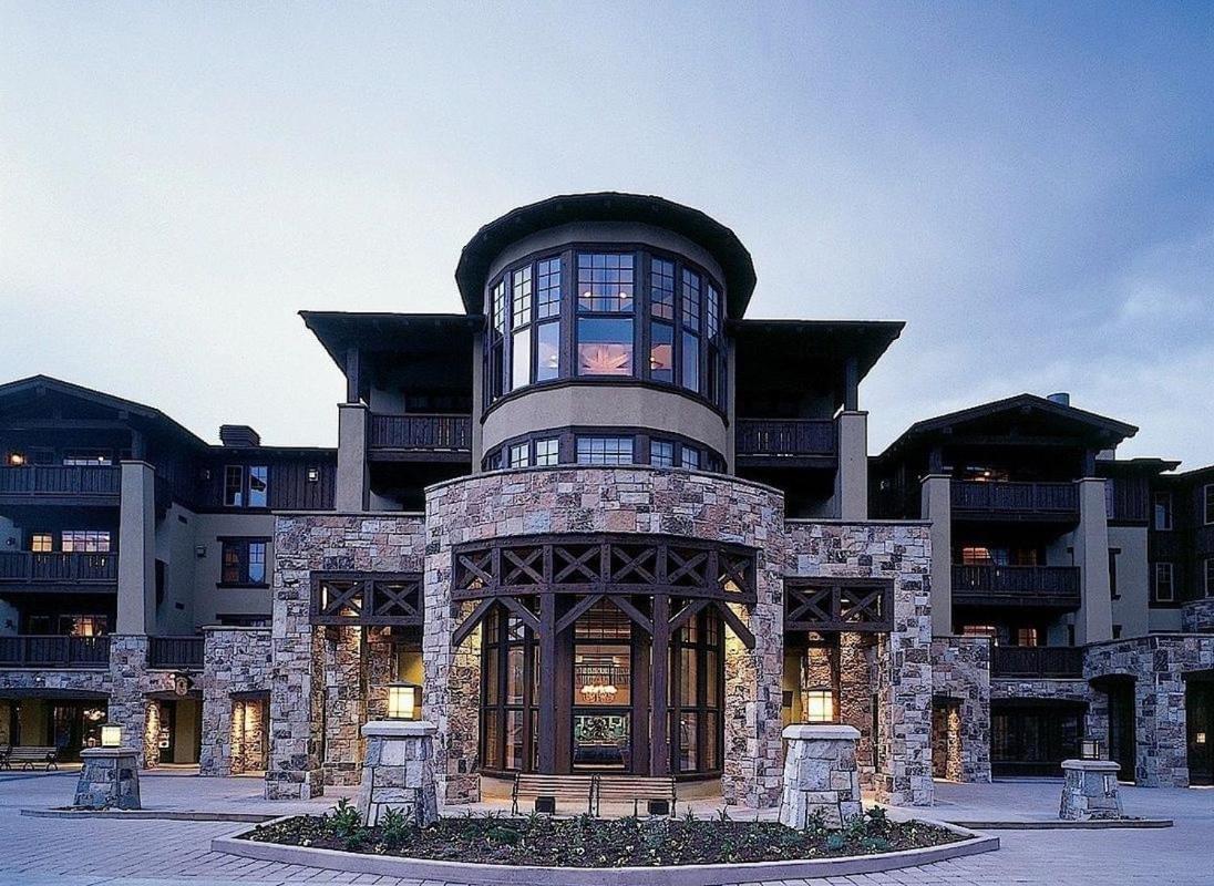 Expansive Four Bedroom Suite at The Chateaux view 2