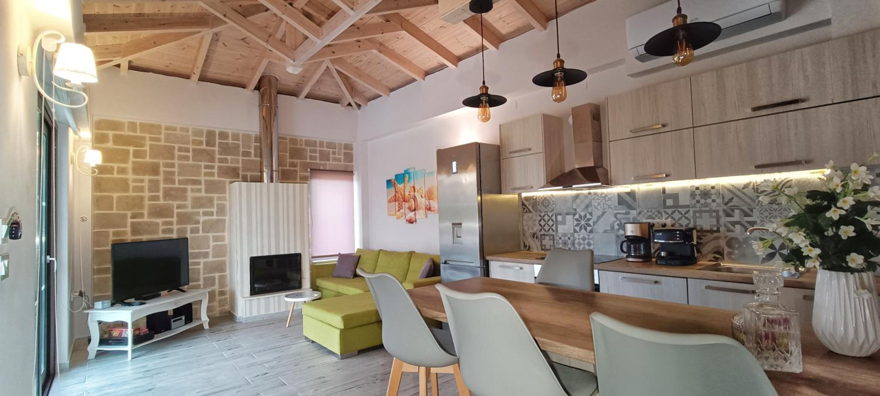 Elena Villa photo 5