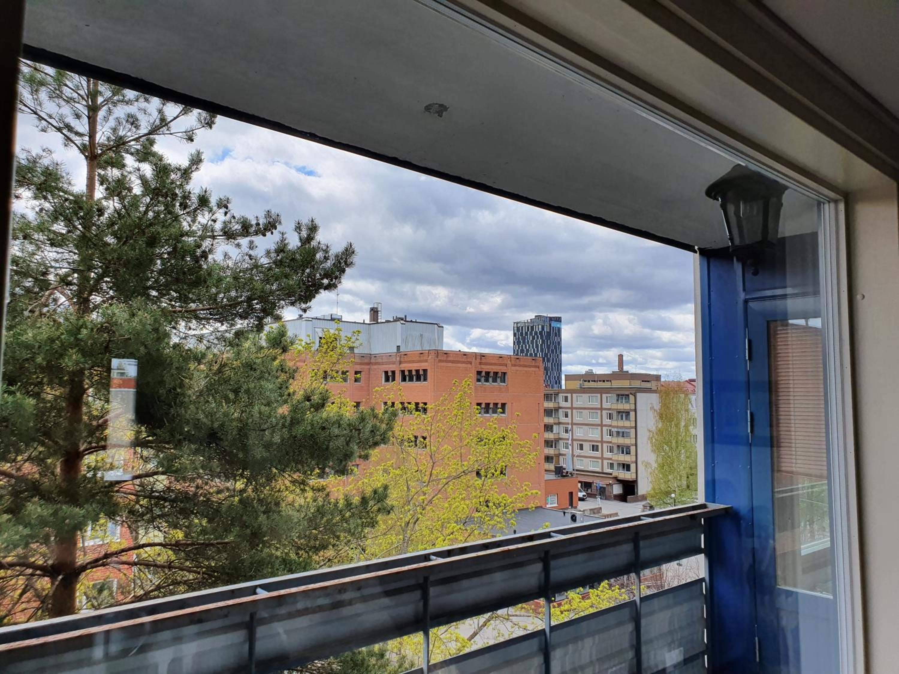 Hotel Large apartment with 4 bedrooms, central location - Image 1