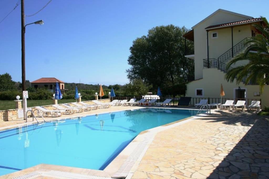 Villa Fondas Roda view 2