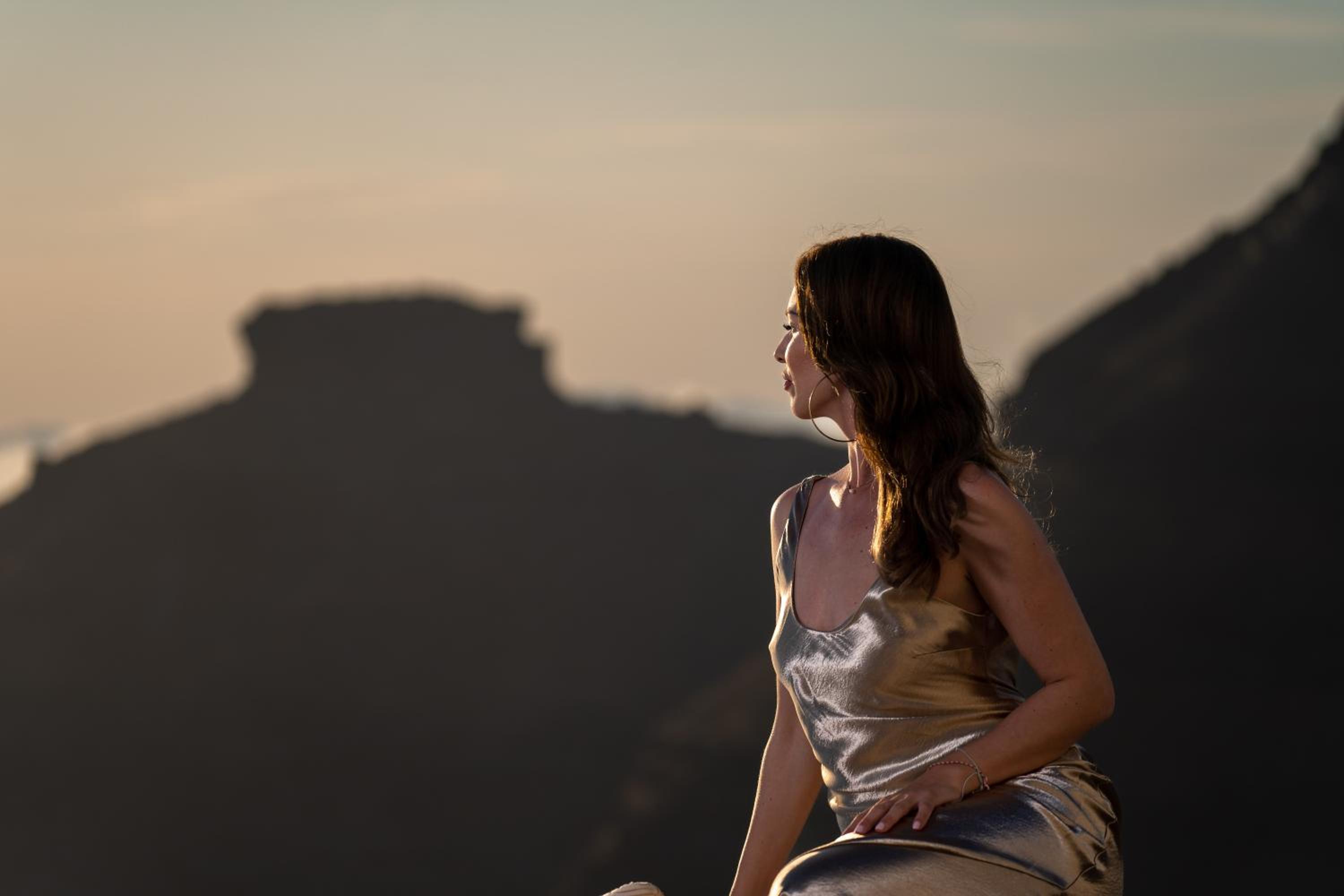 Airth Santorini Suites