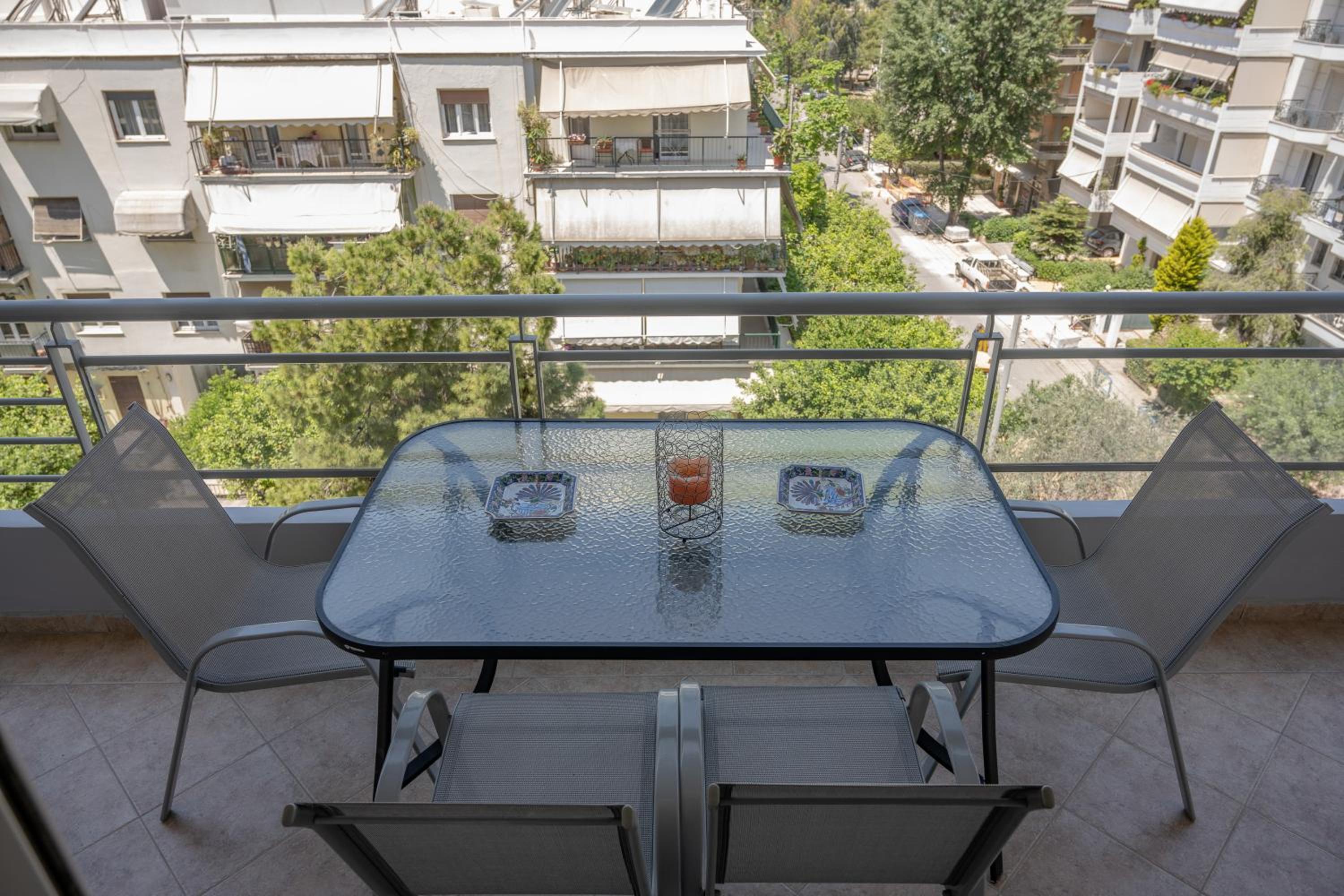 Flat w. Parking next to Flisvos Marina & SNFCC