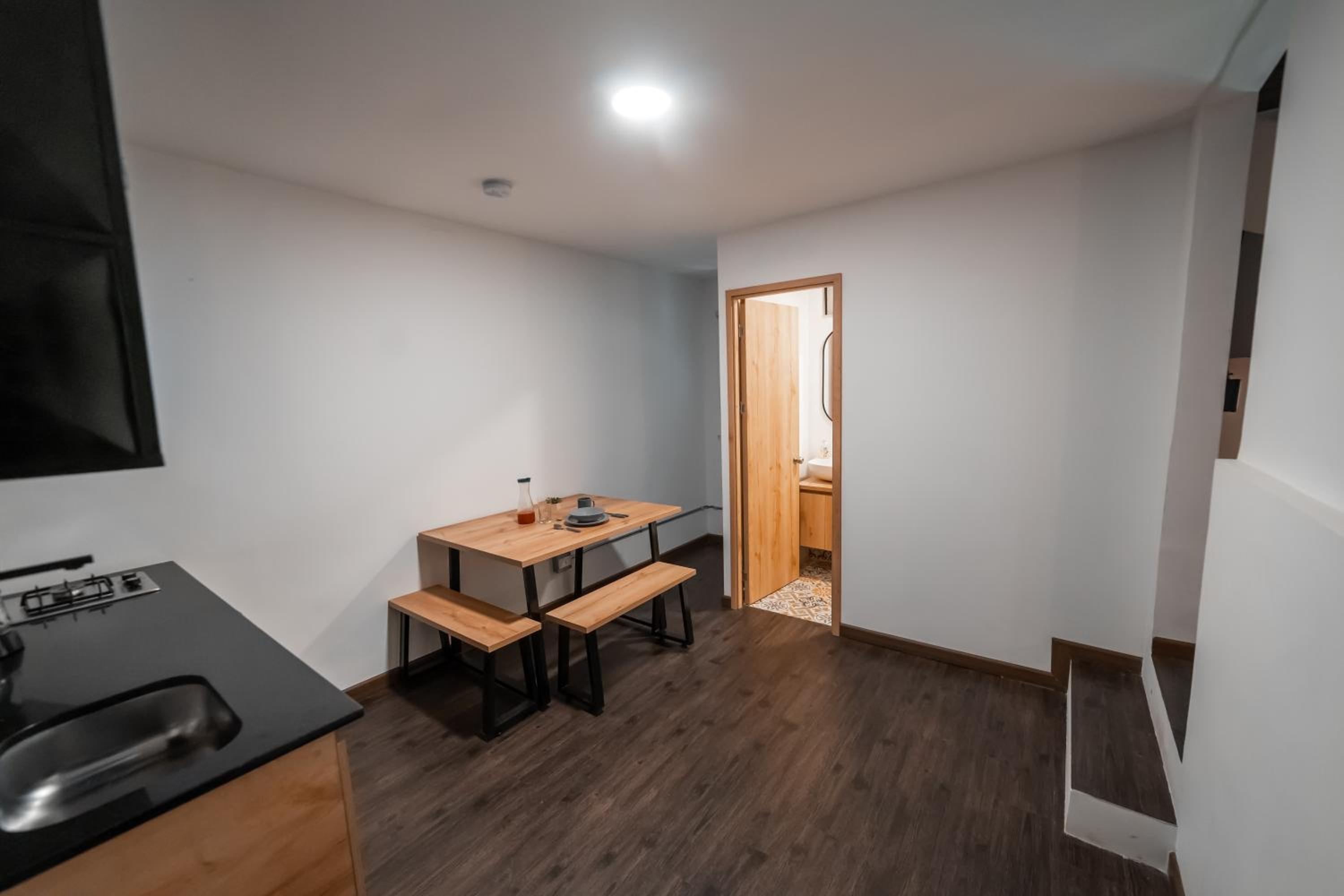 Cozy apartment in Poblado near Envigado FRN104