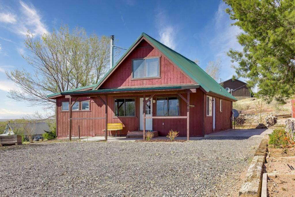Hillside House on the White Mountains Front range