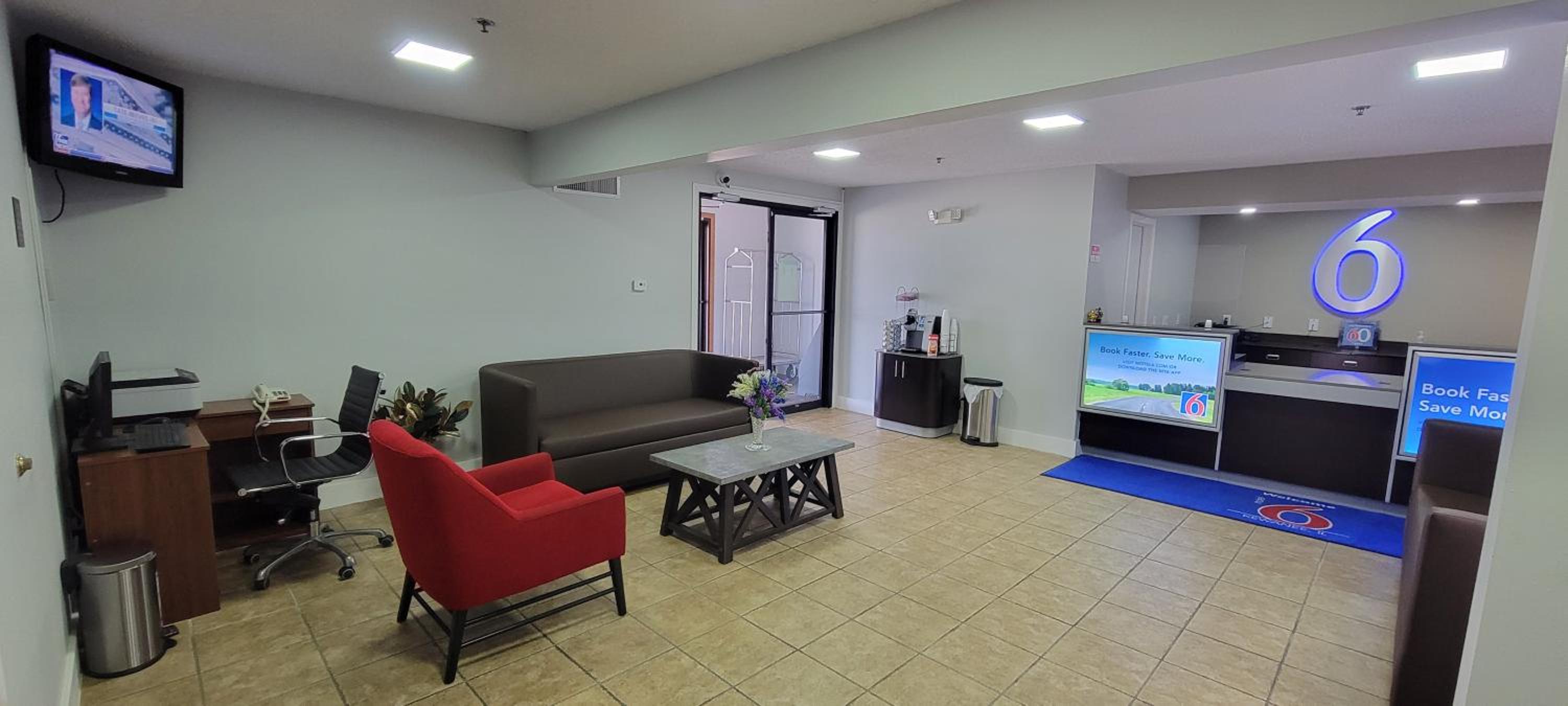 Motel 6-Kewanee, IL - Property Image 42