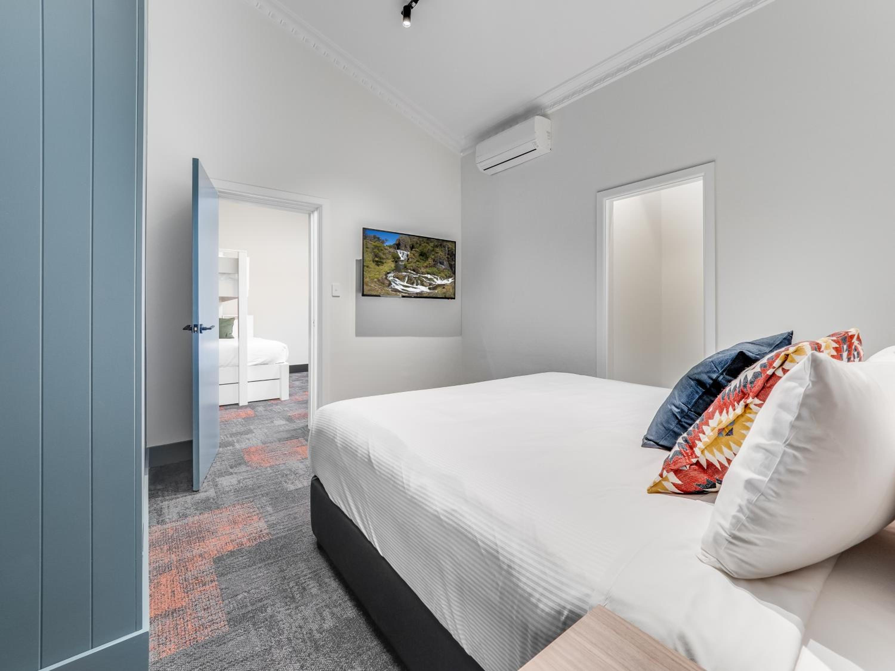Banjo Paterson Inn