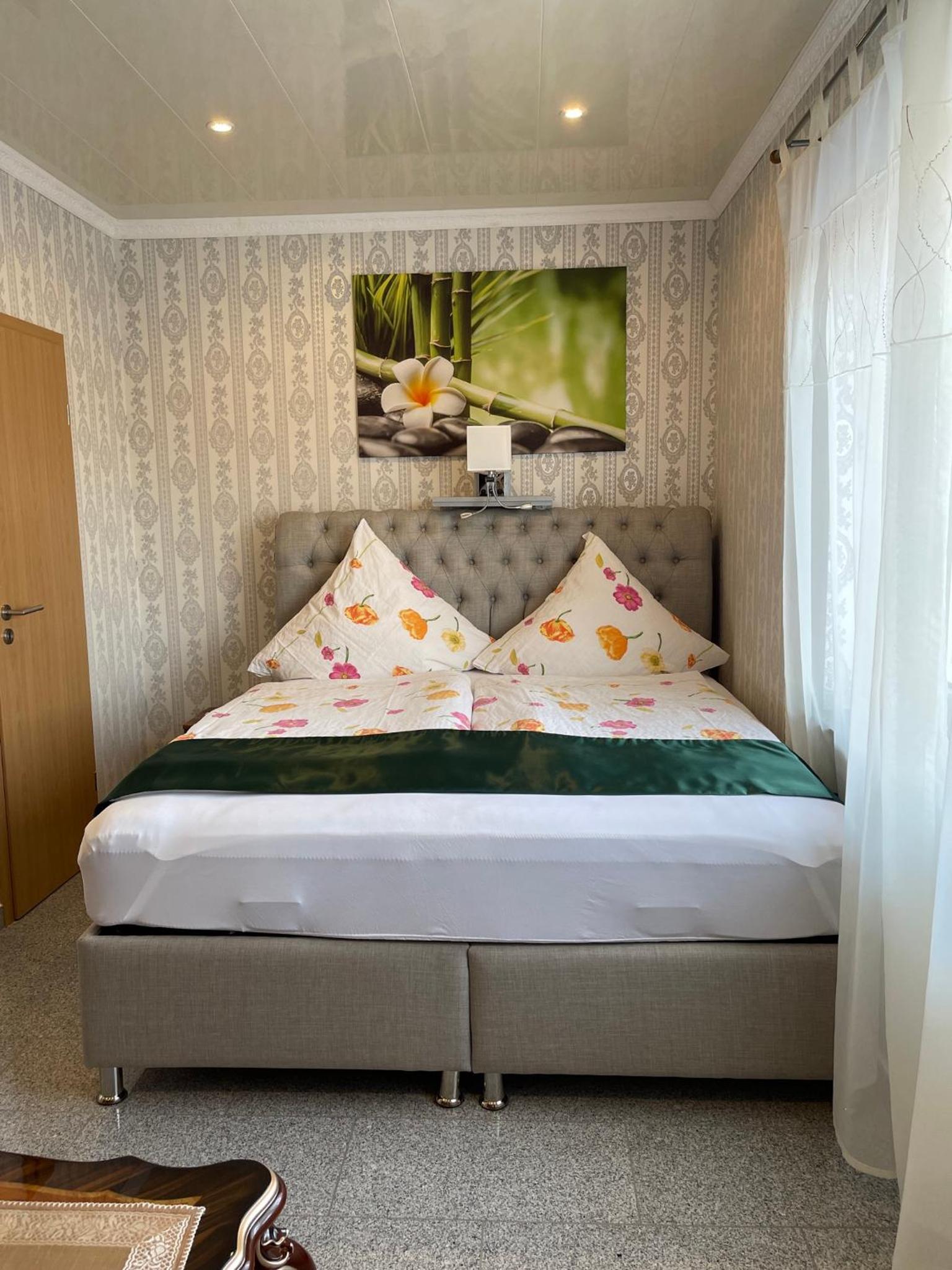 Photo 56