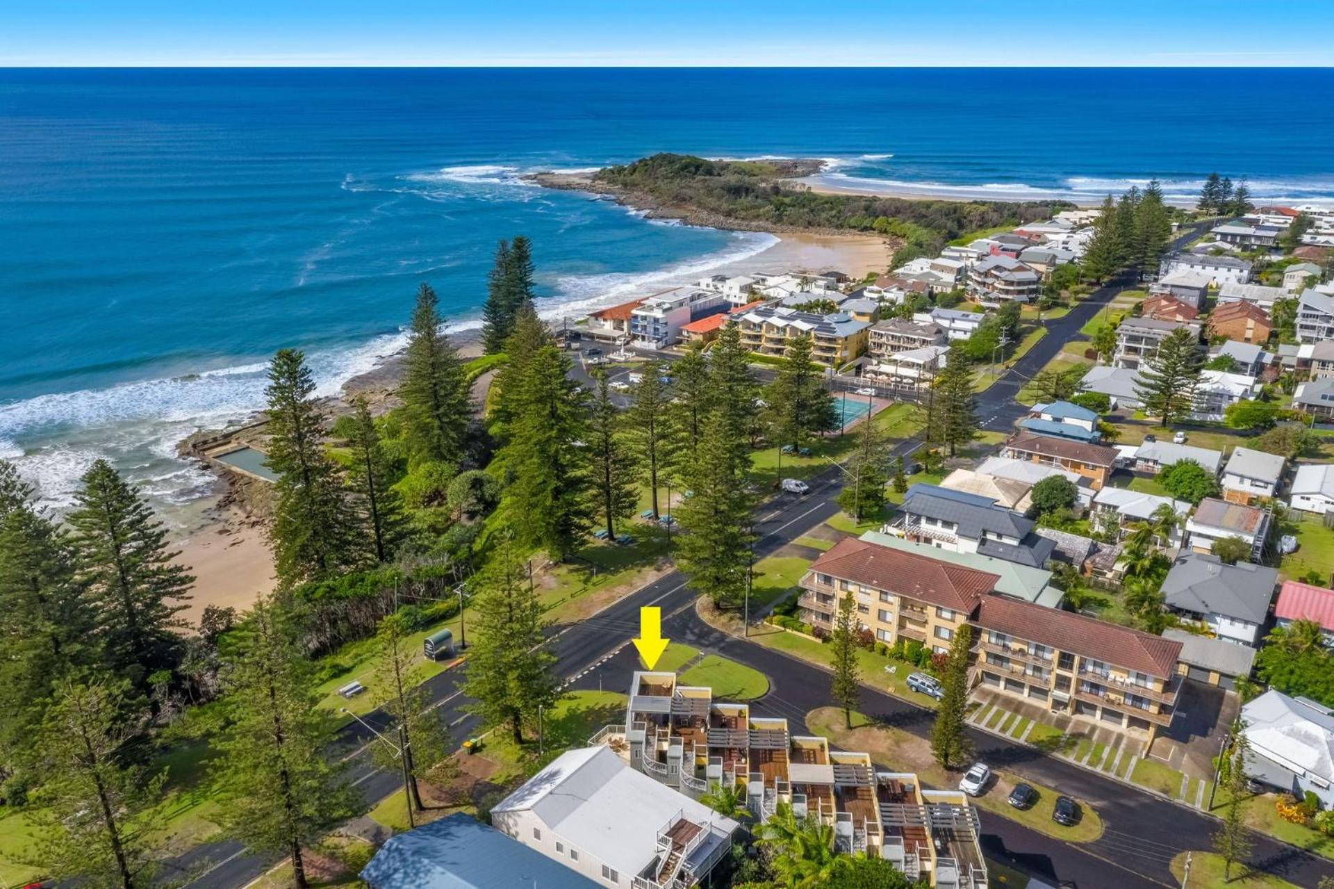 Seaspray 1 - Stones throw from Main Beach - Holiday Yamba